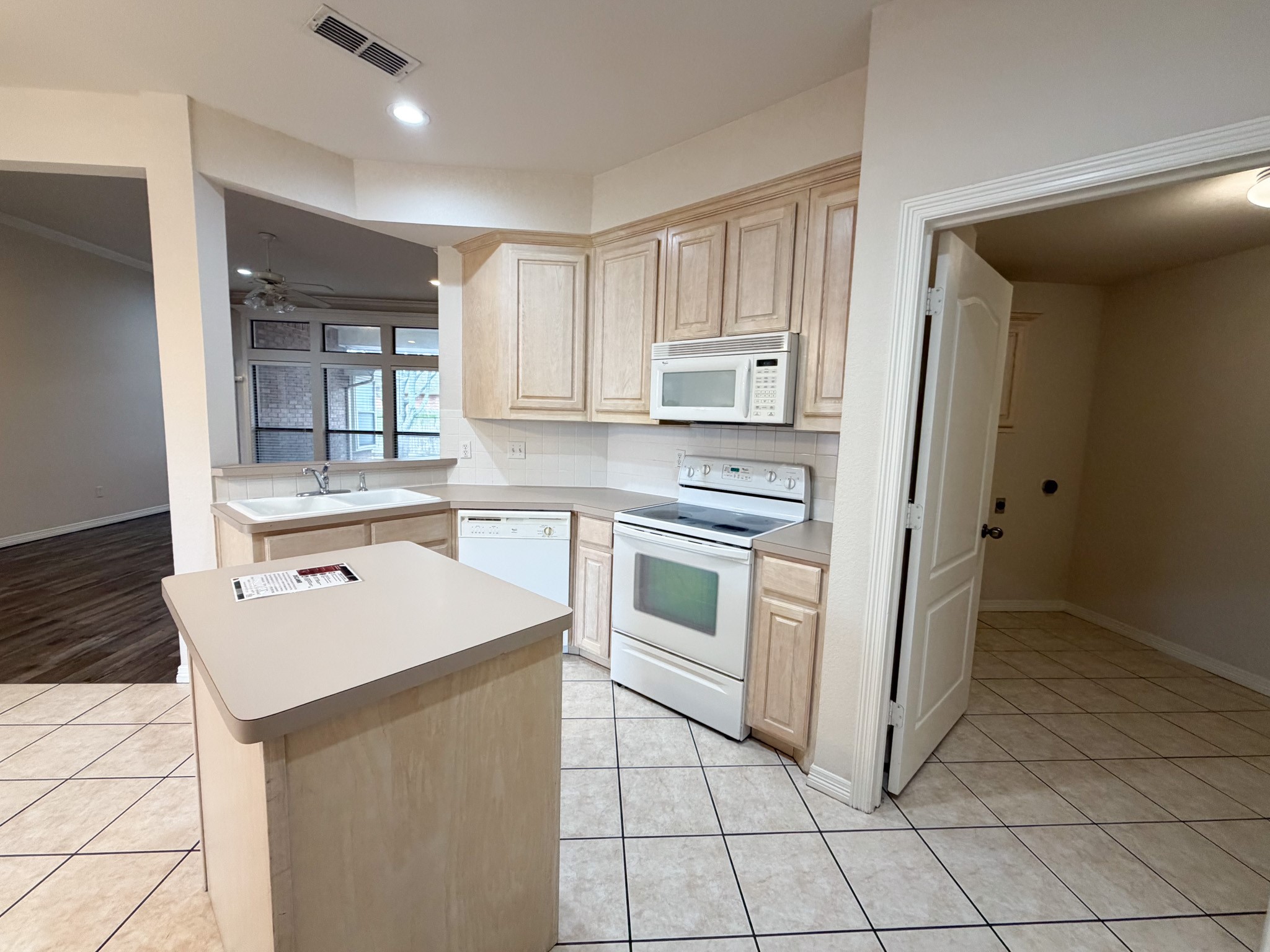 708 Nandina Way Waxahachie TX 75165