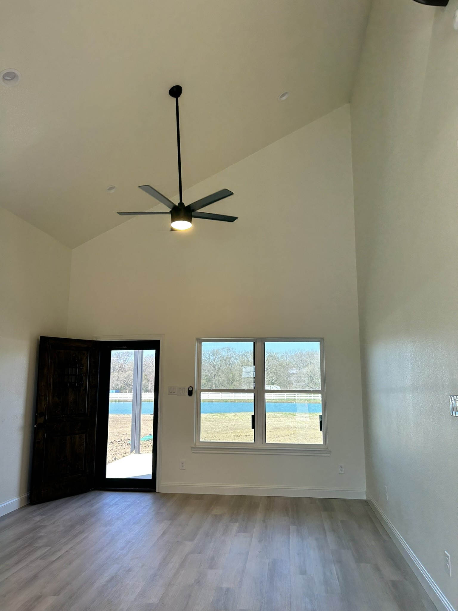 483 Rs County Road 1605 Point TX 75472