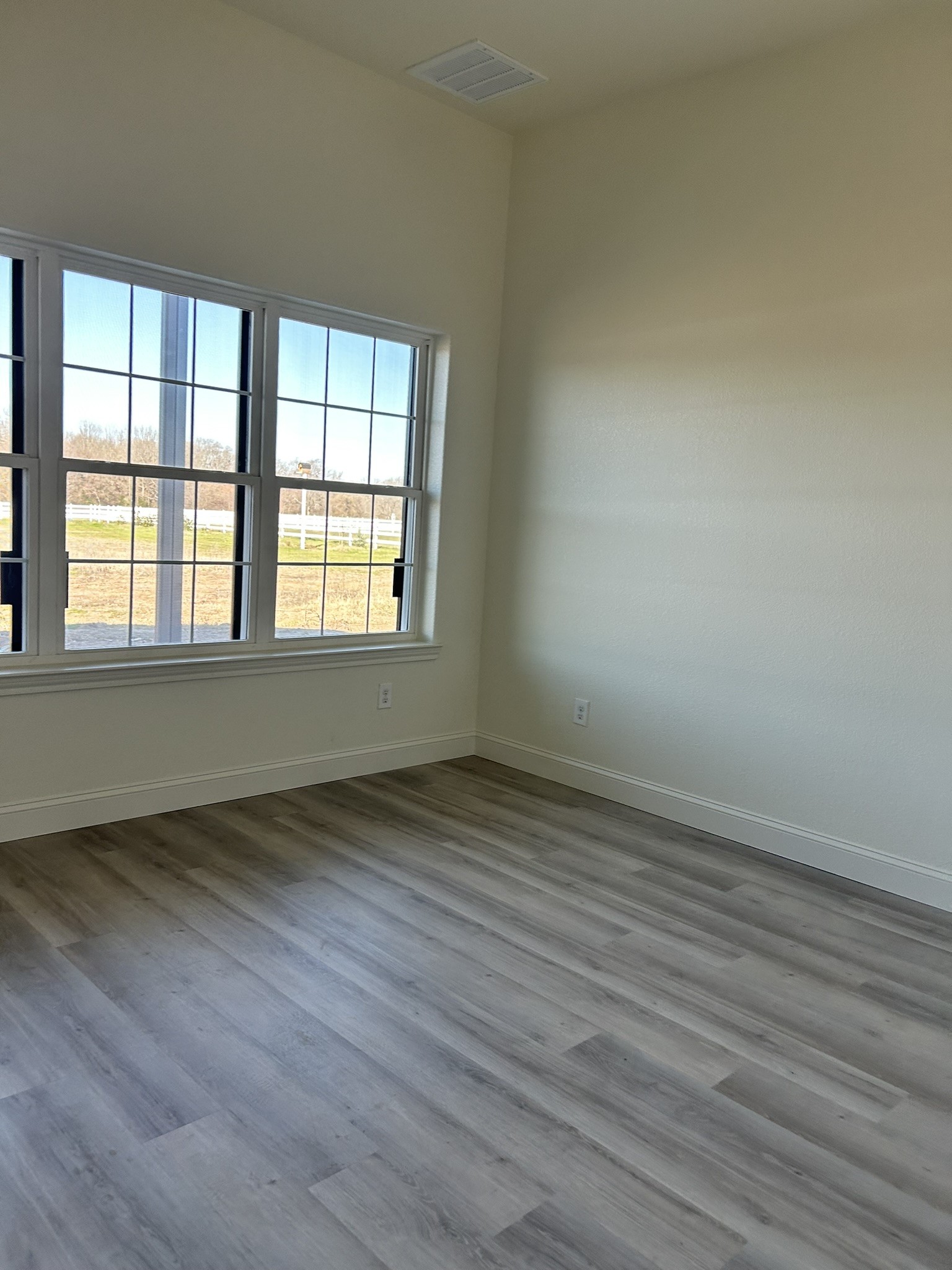 483 Rs County Road 1605 Point TX 75472