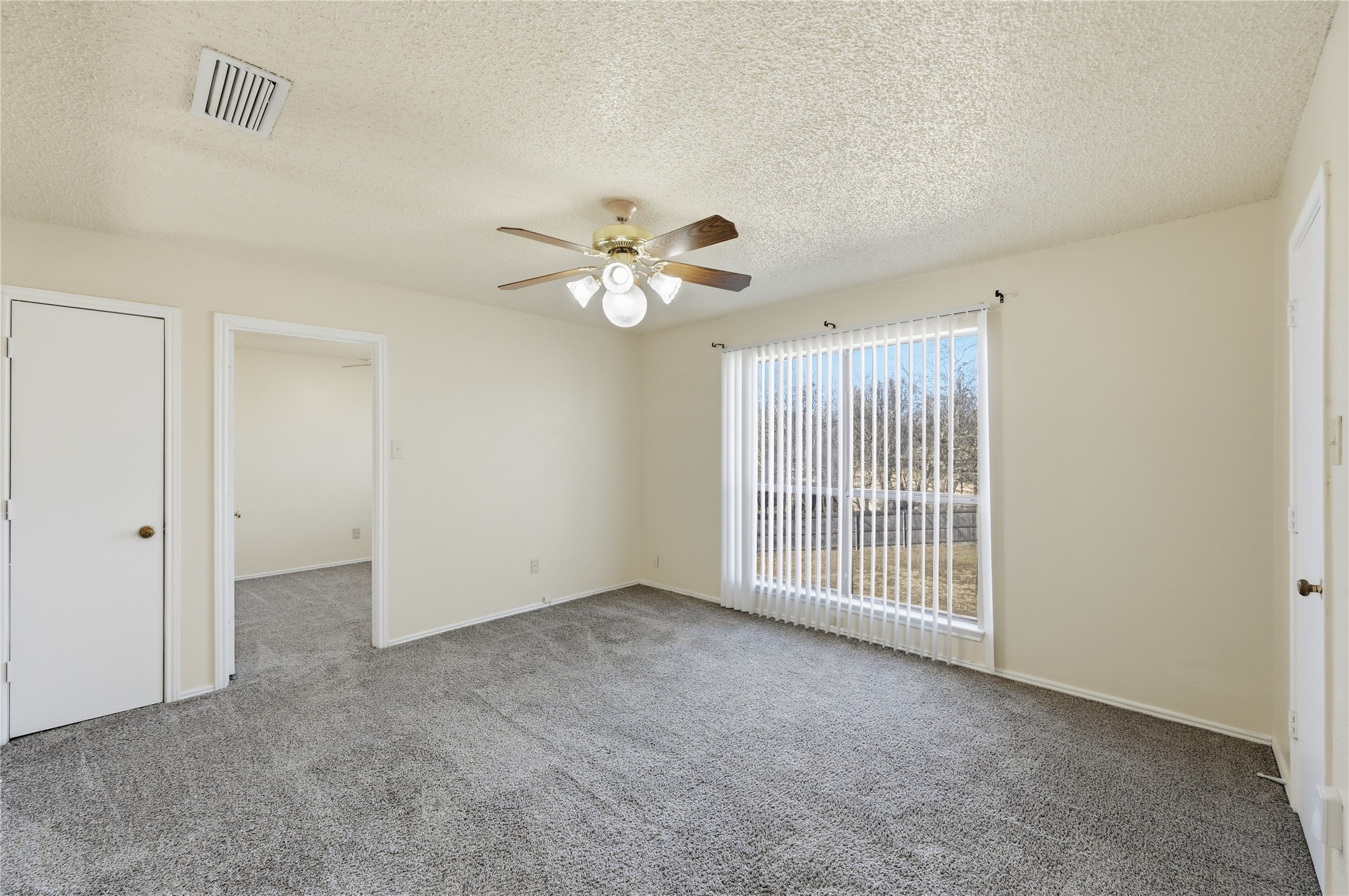 911 Wellridge Drive Arlington TX 76017
