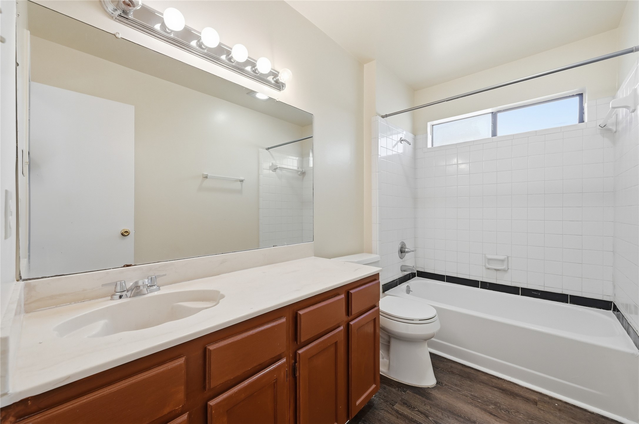 911 Wellridge Drive Arlington TX 76017