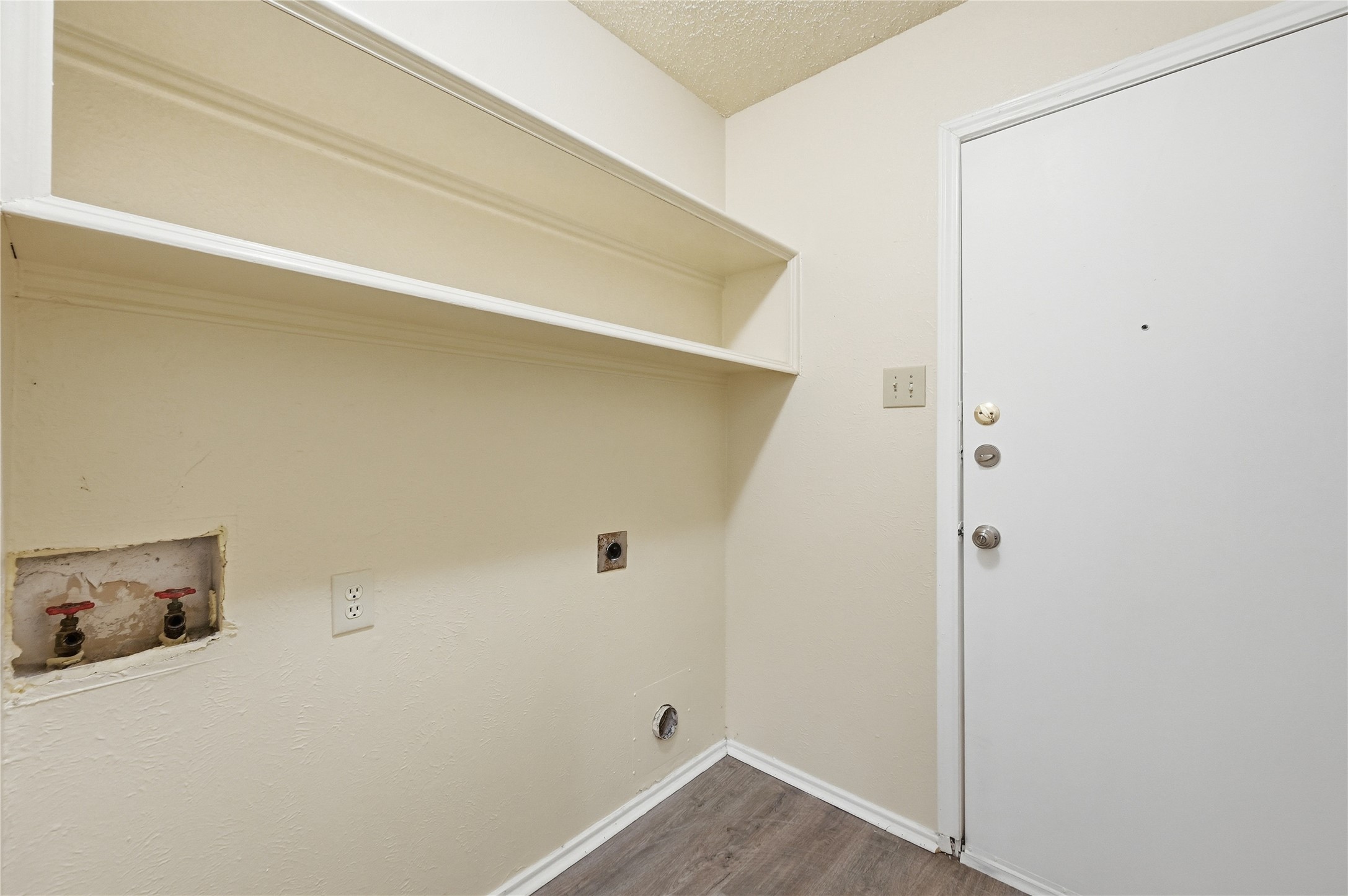 911 Wellridge Drive Arlington TX 76017