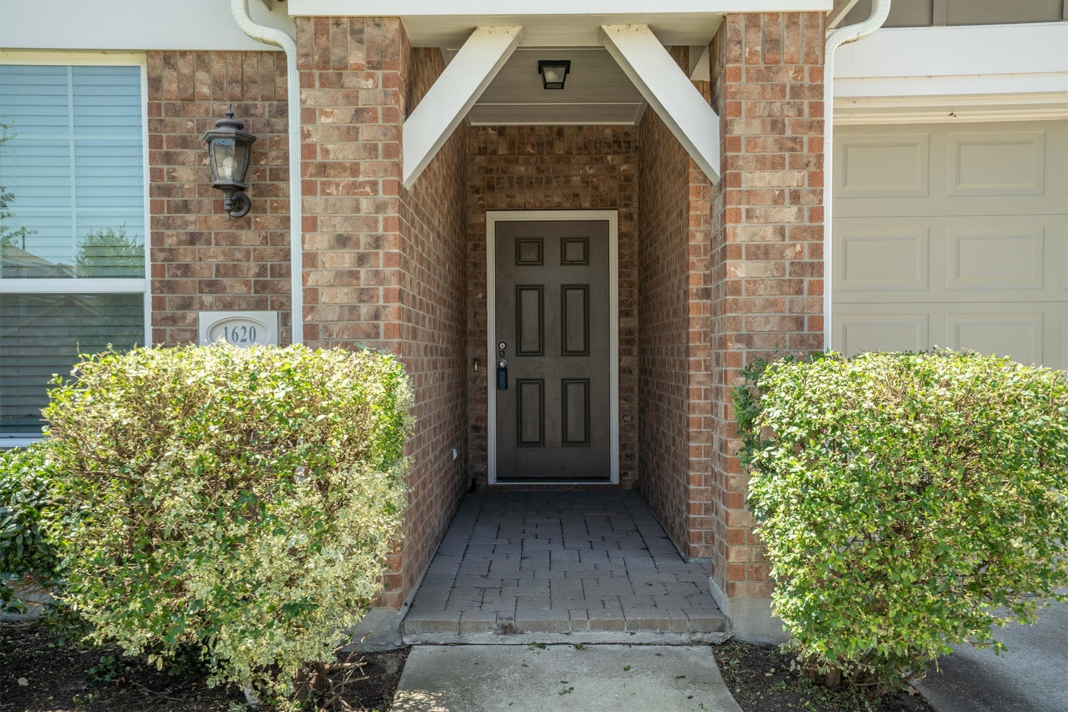 1620 Meadow Trail Lane Aubrey TX 76227