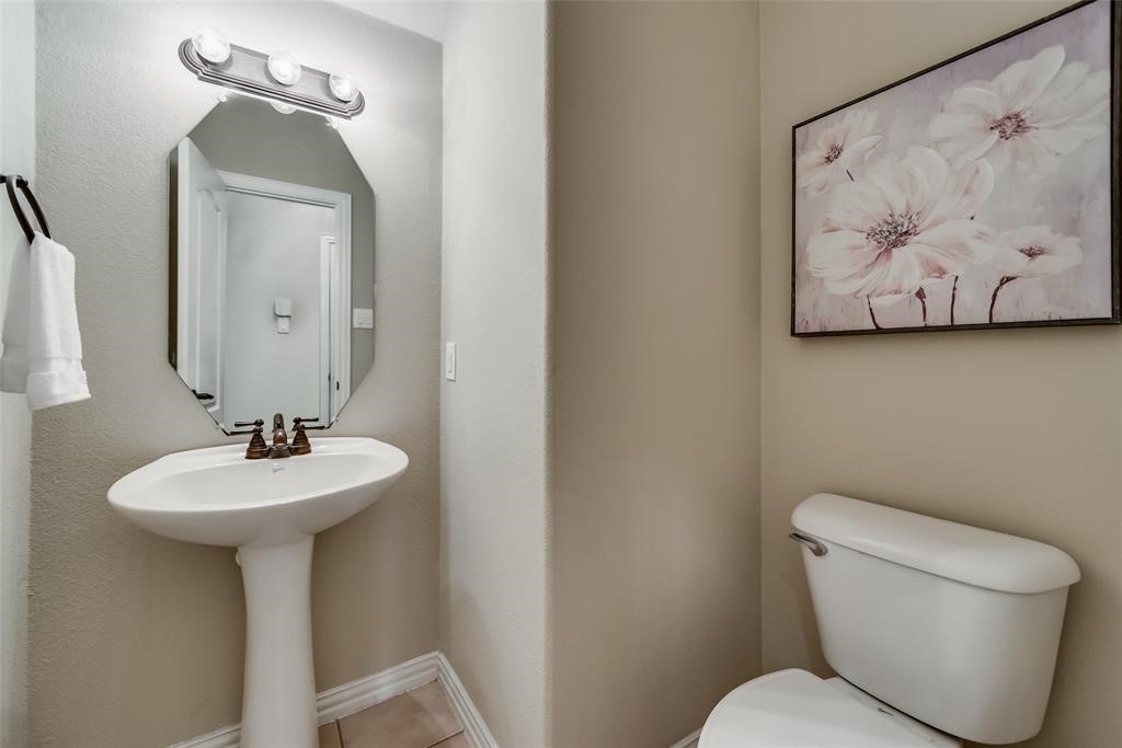 8901 Brook Hollow Drive Mckinney TX 75072