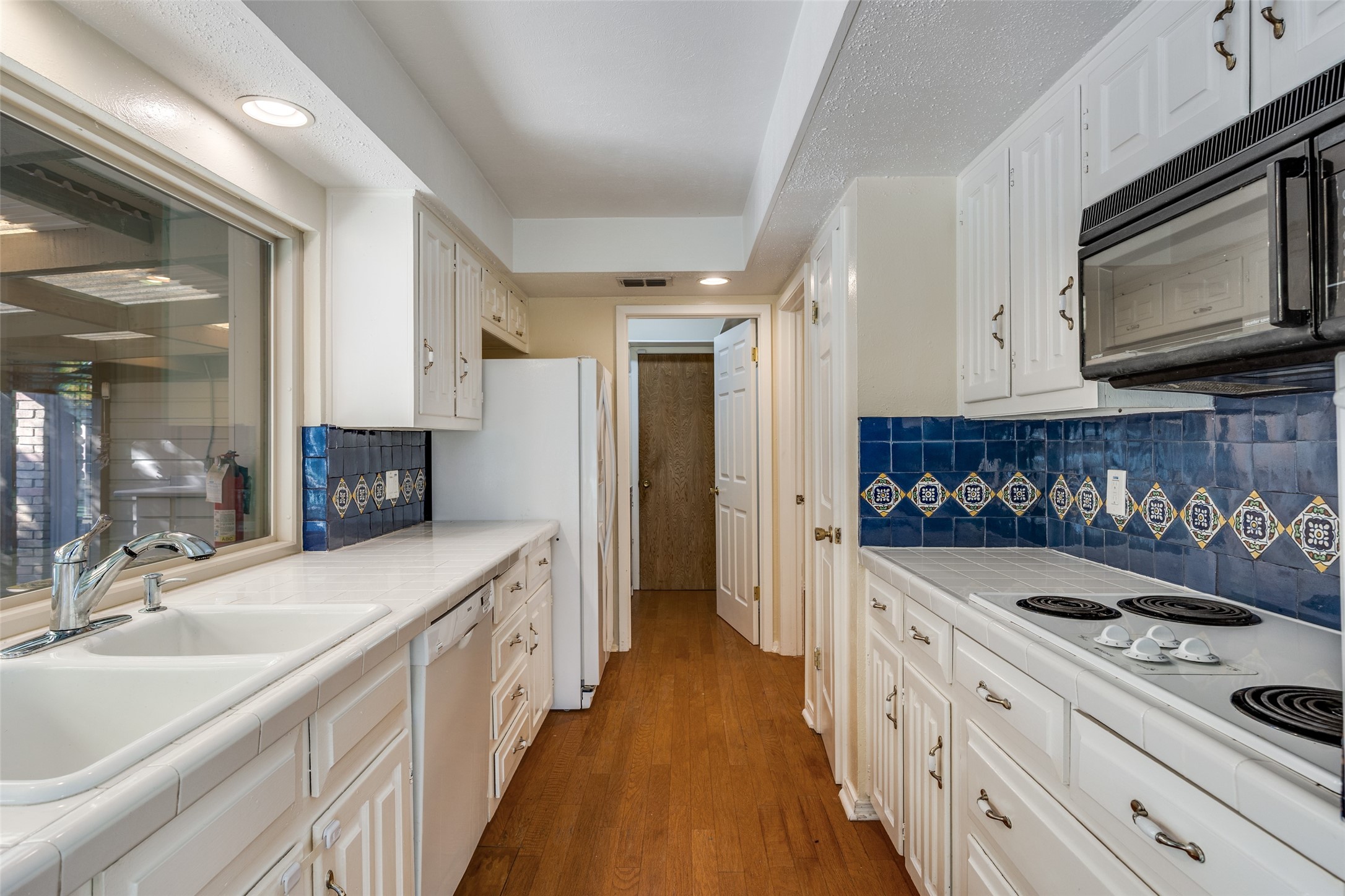 15712 Covewood Circle Dallas TX 75248