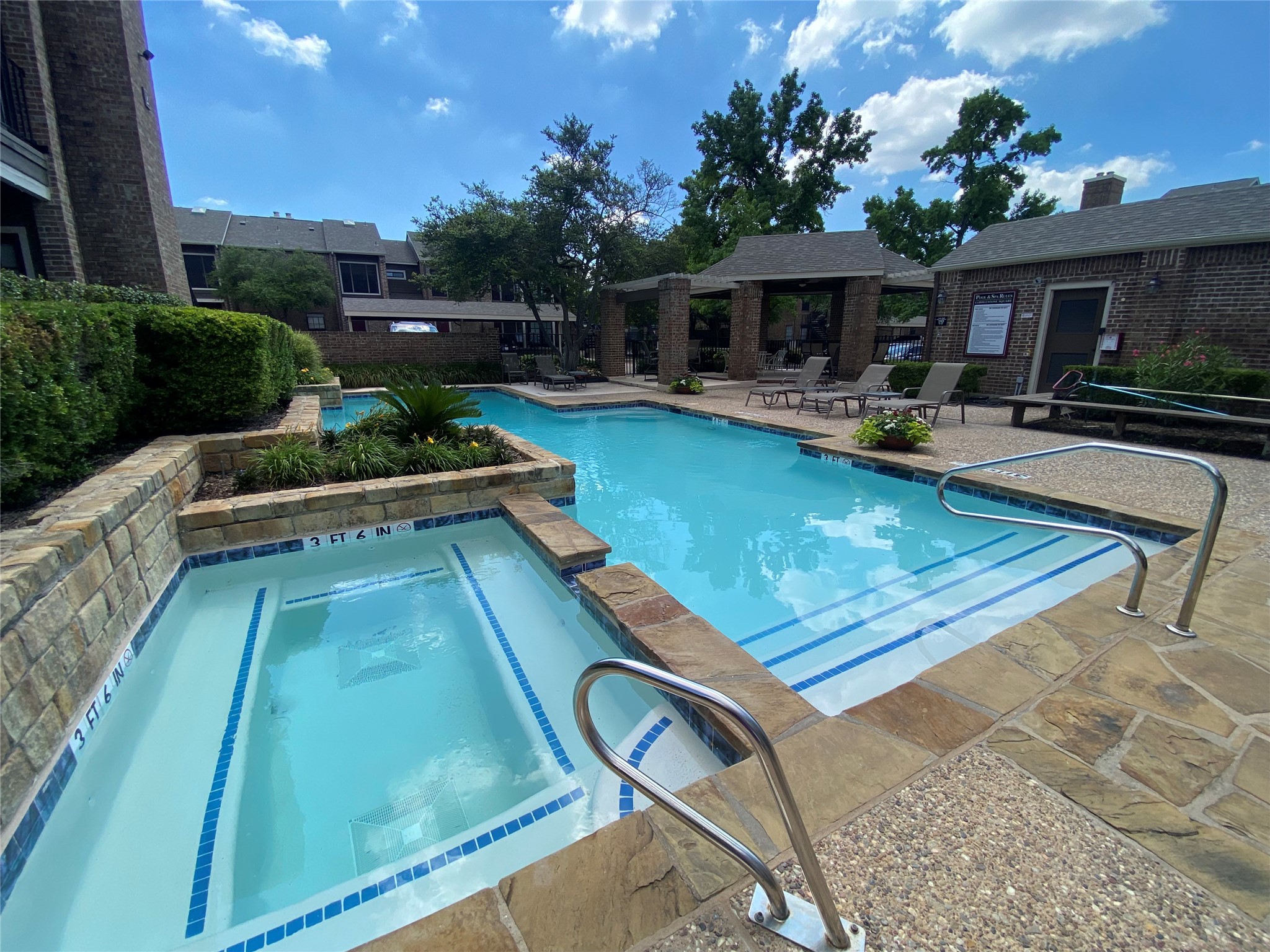 5859 Frankford Road Dallas TX 75252