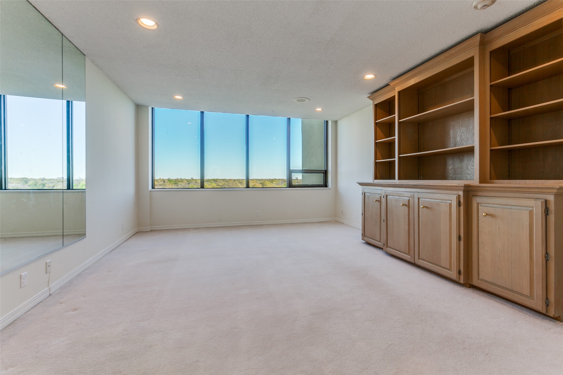 6335 W Northwest Highway Dallas TX 75225