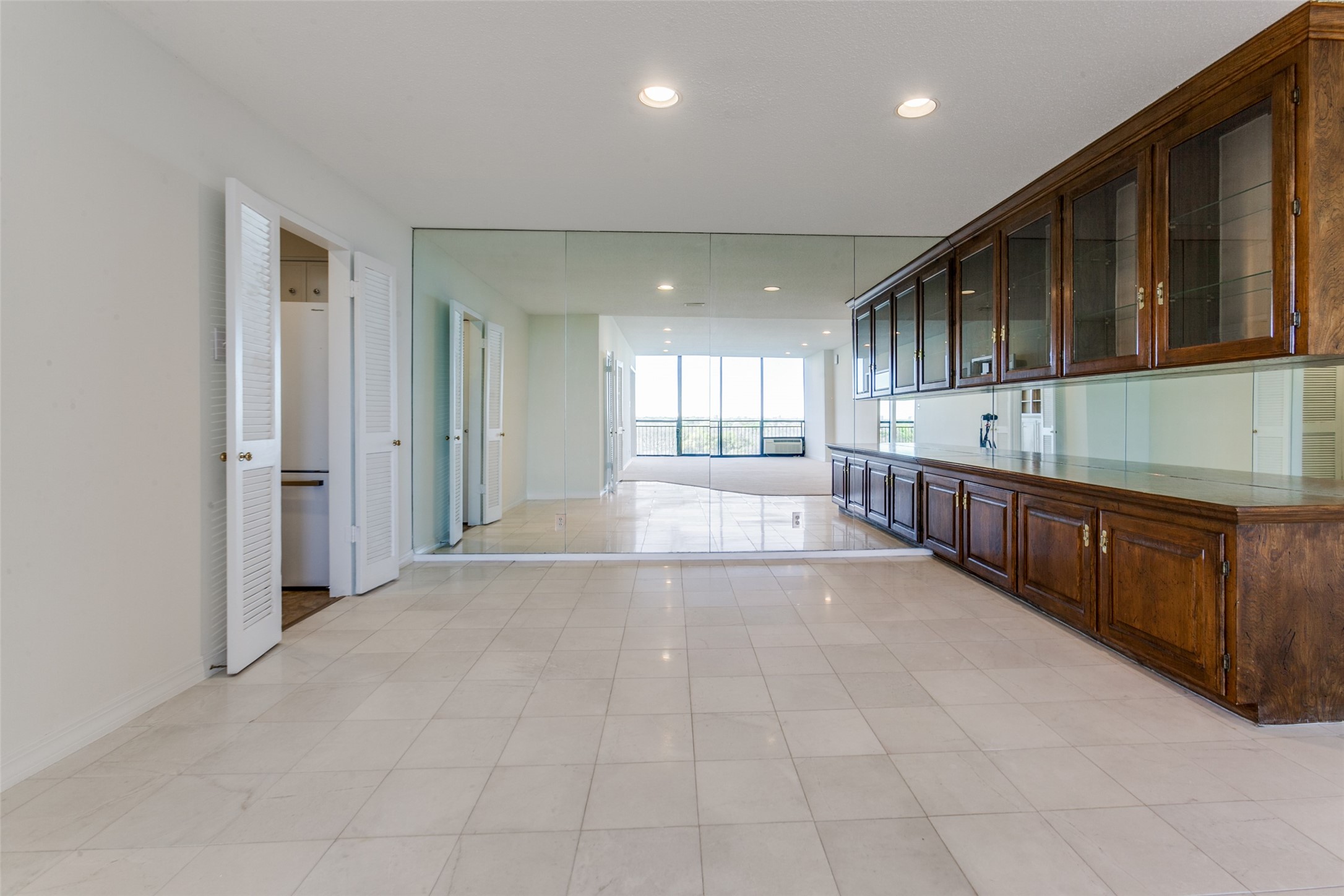 6335 W Northwest Highway Dallas TX 75225