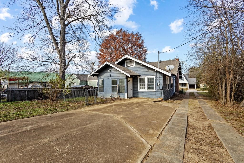 1310 W Morton Street Denison TX 75020
