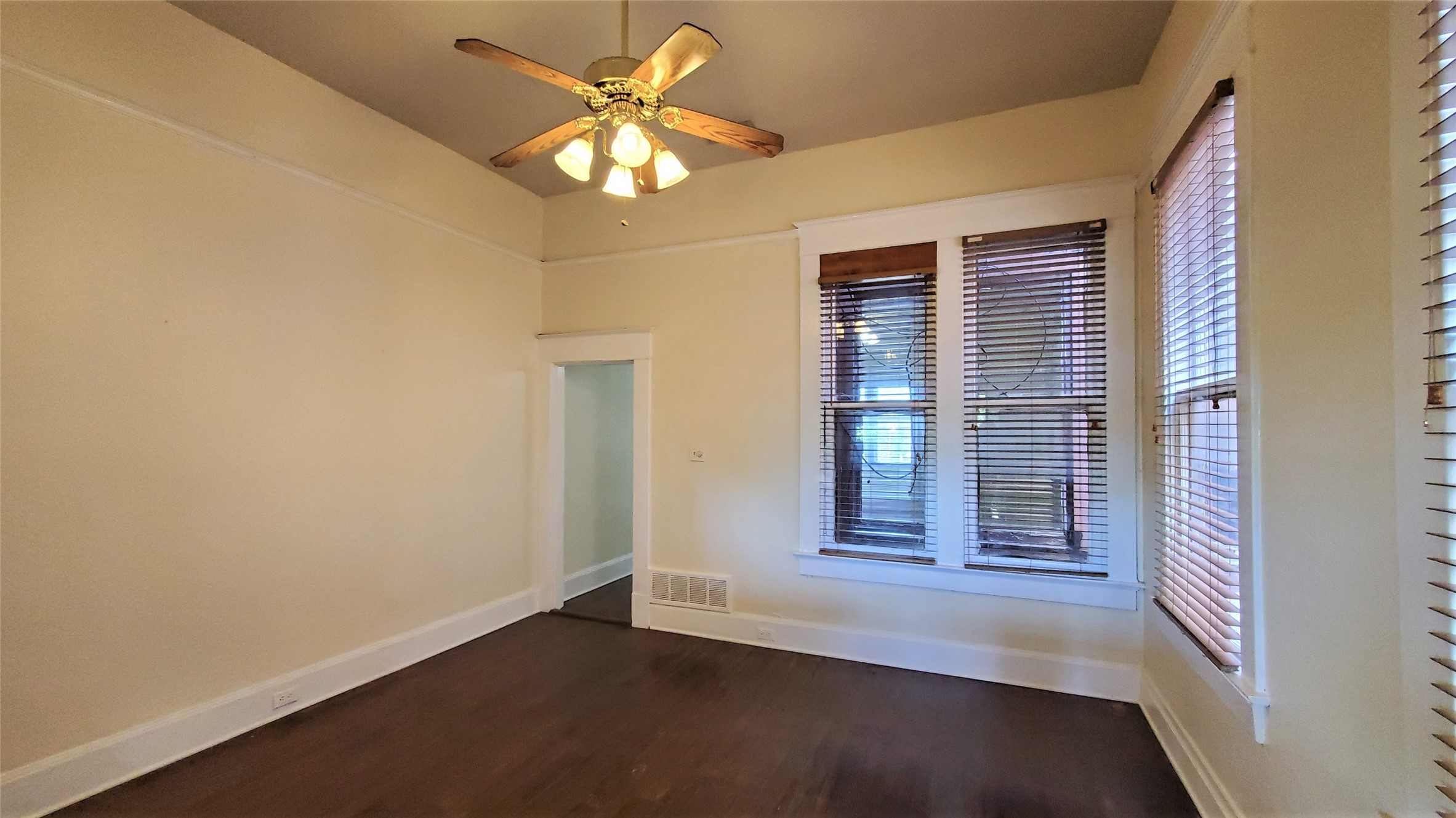 109 NW 20th Street Fort Worth TX 76164