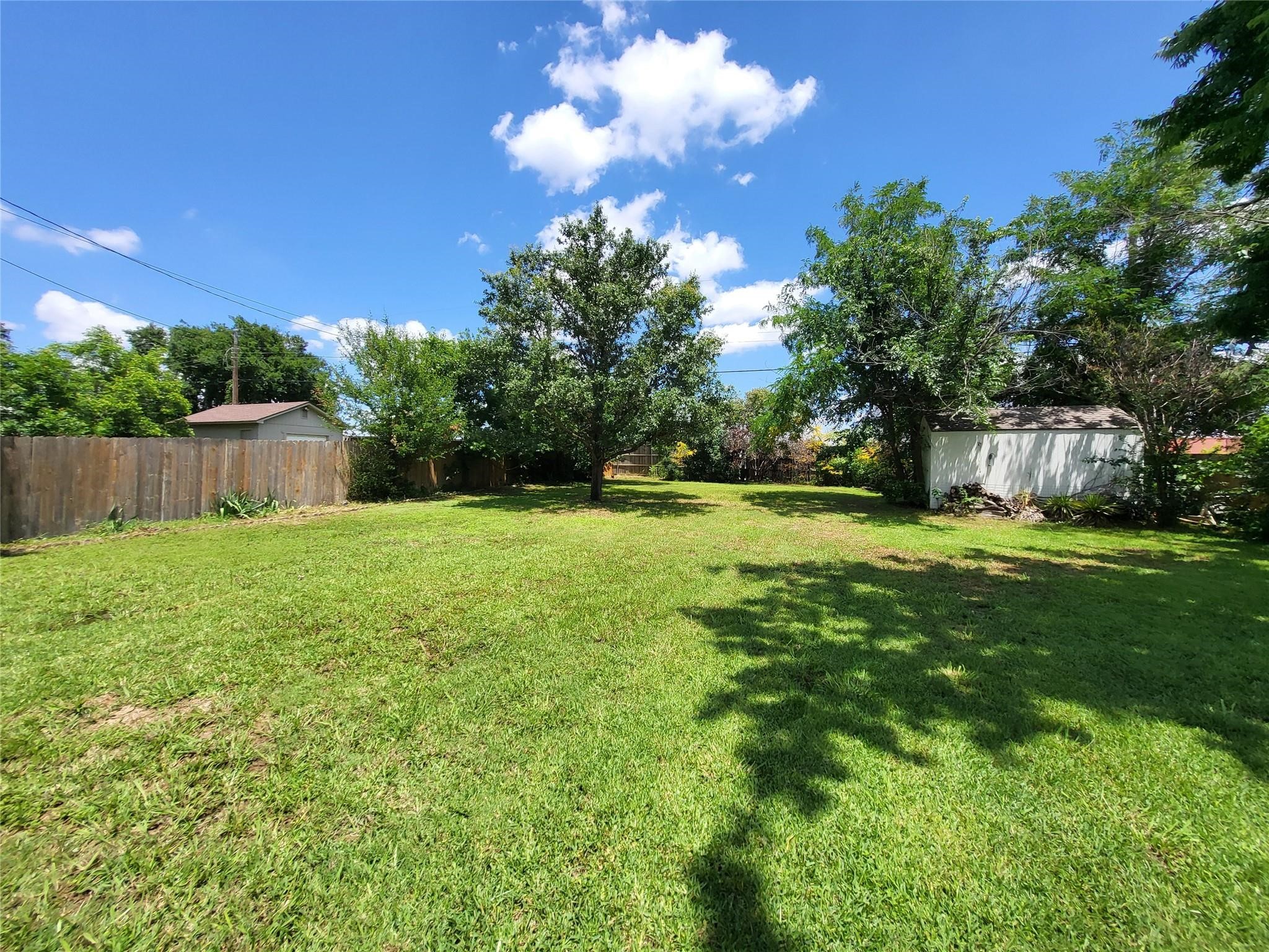 1106 Meadowview Drive Euless TX 76039