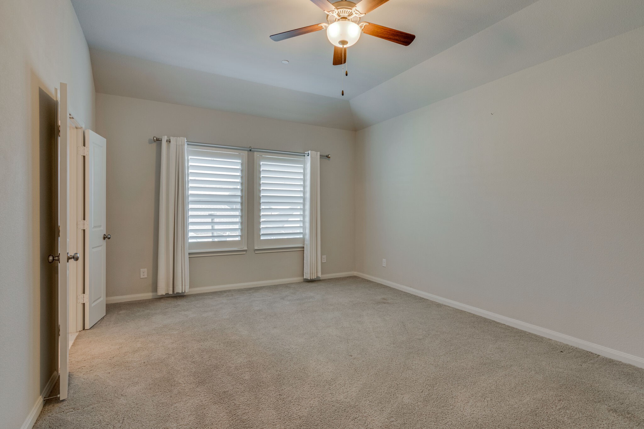 8736 Madrid Street North Richland Hills TX 76180