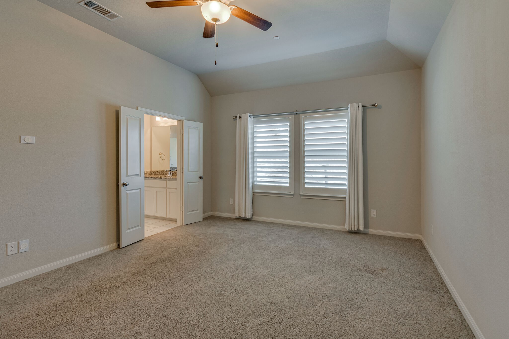8736 Madrid Street North Richland Hills TX 76180