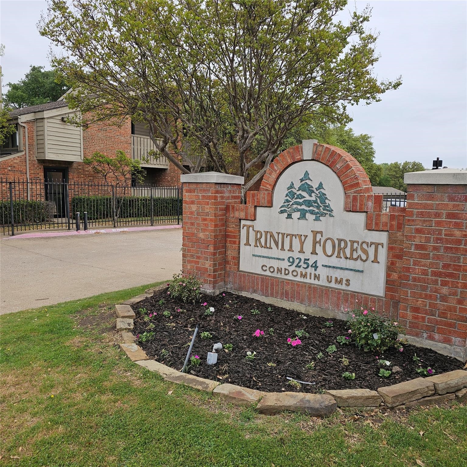 9254 Forest Lane Dallas TX 75243