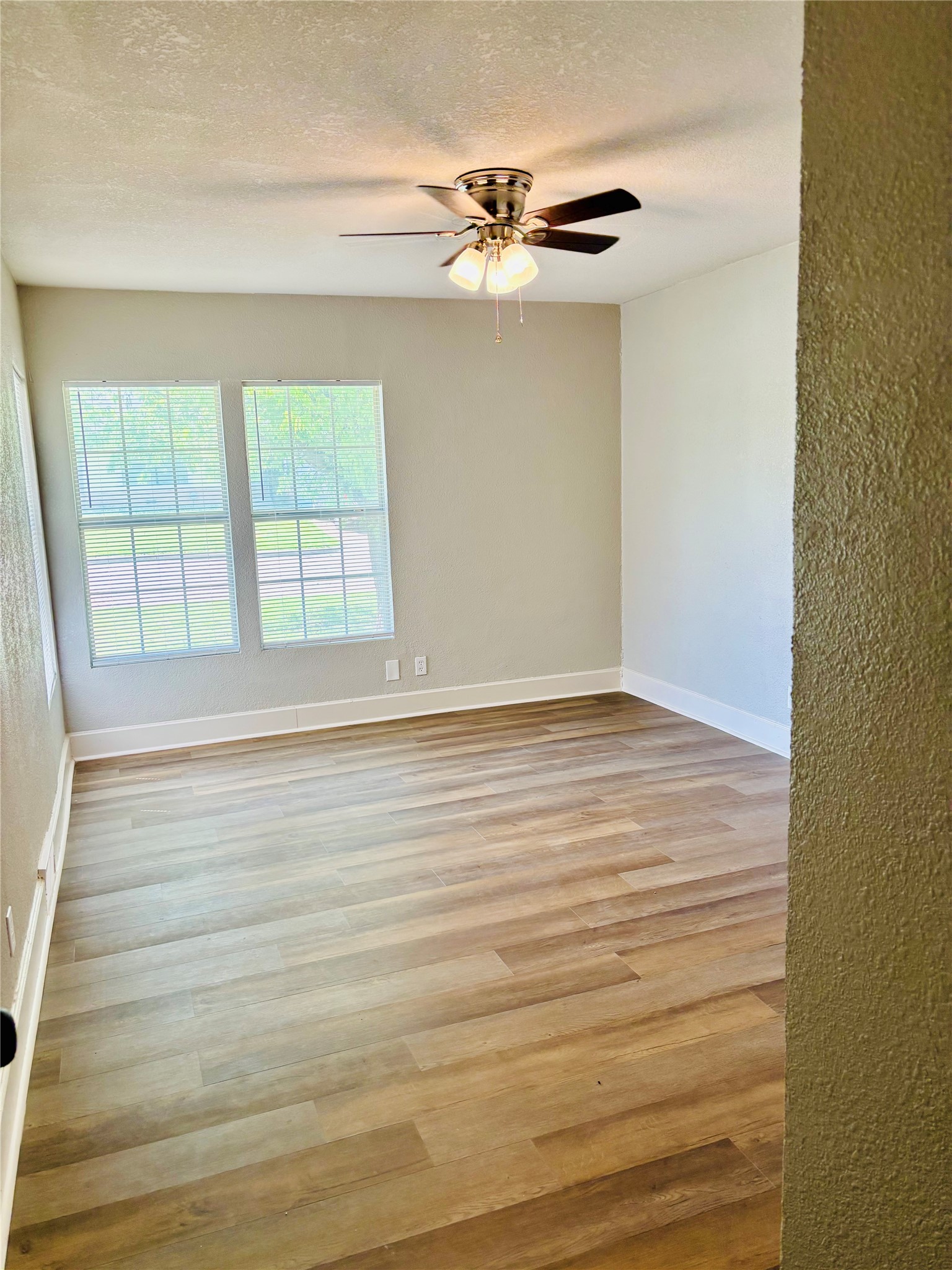 5433 Purington Avenue Fort Worth TX 76112