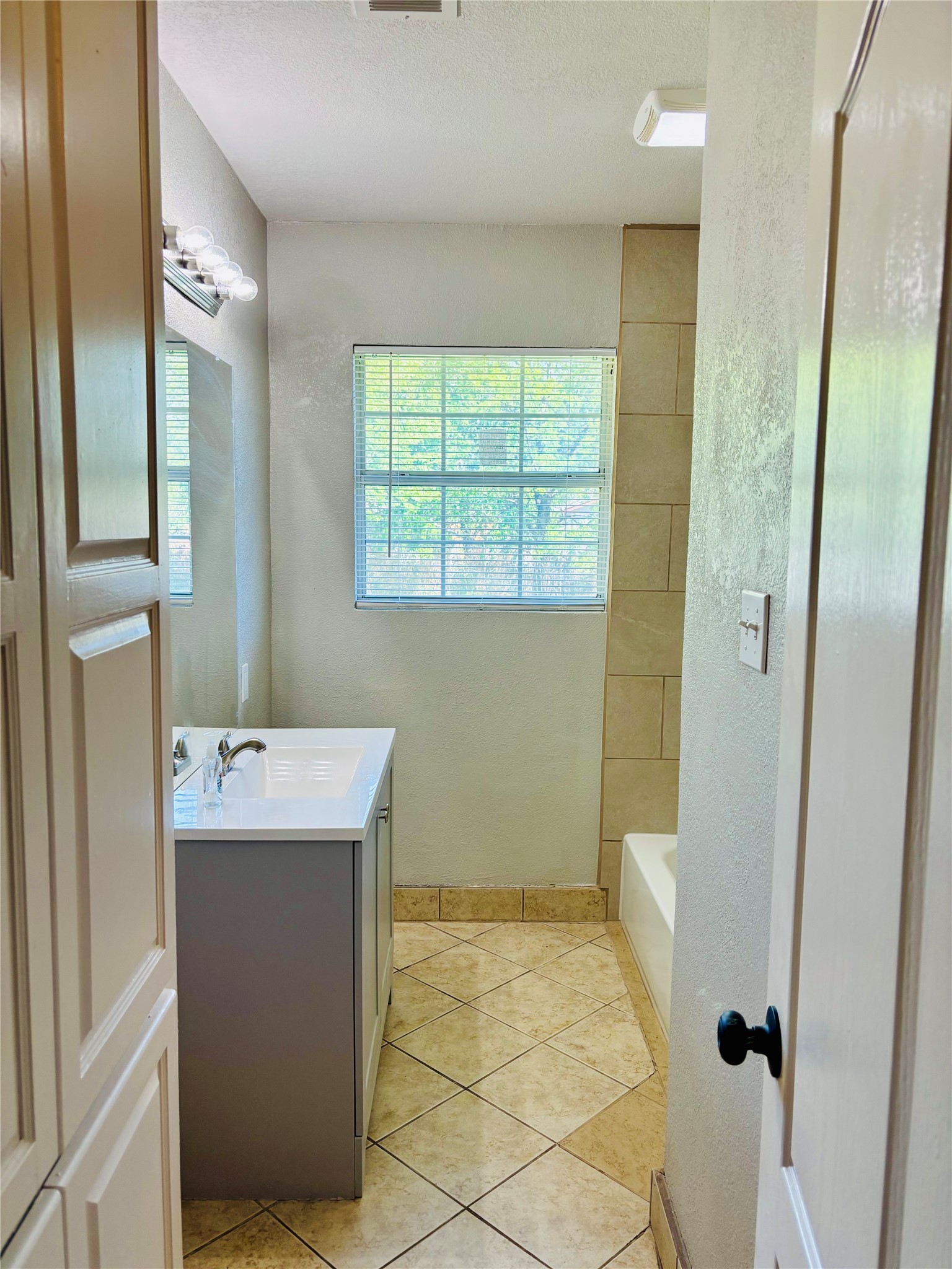 5433 Purington Avenue Fort Worth TX 76112