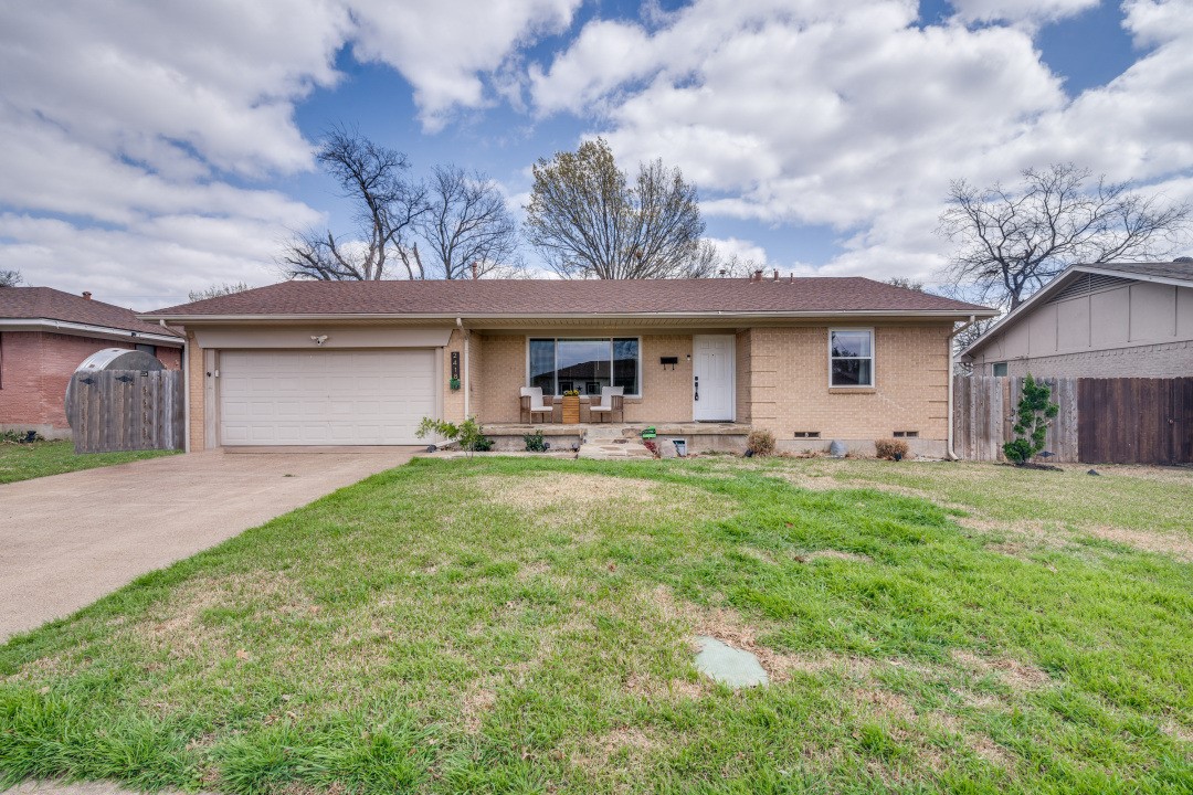 2418 Patricia Lane Garland TX 75041