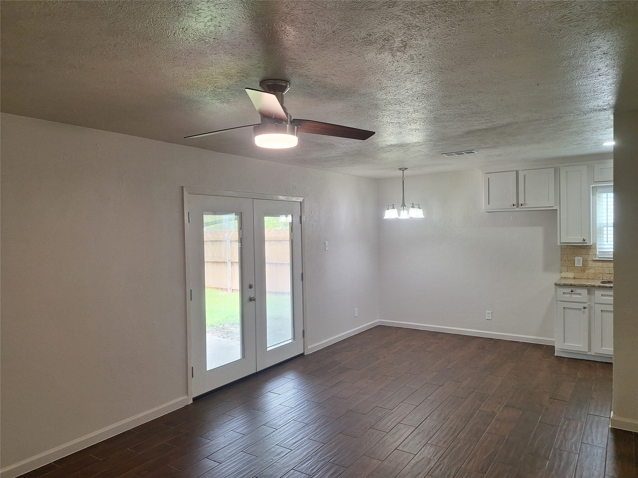 209 Heather Drive Garland TX 75042