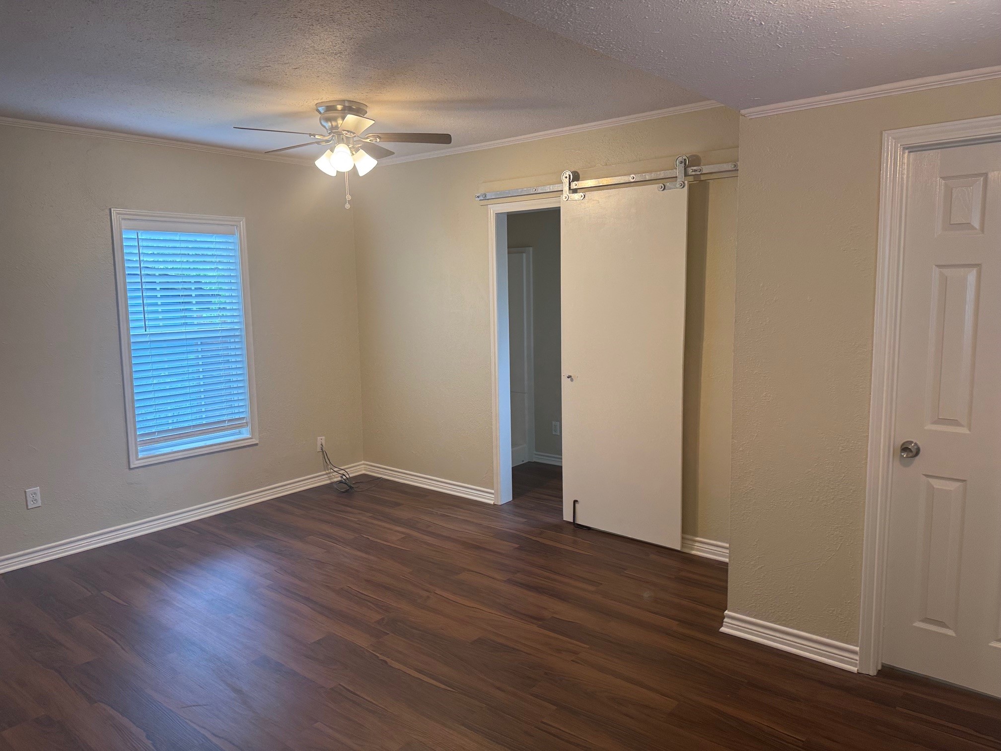 8823 San Benito Way Dallas TX 75218