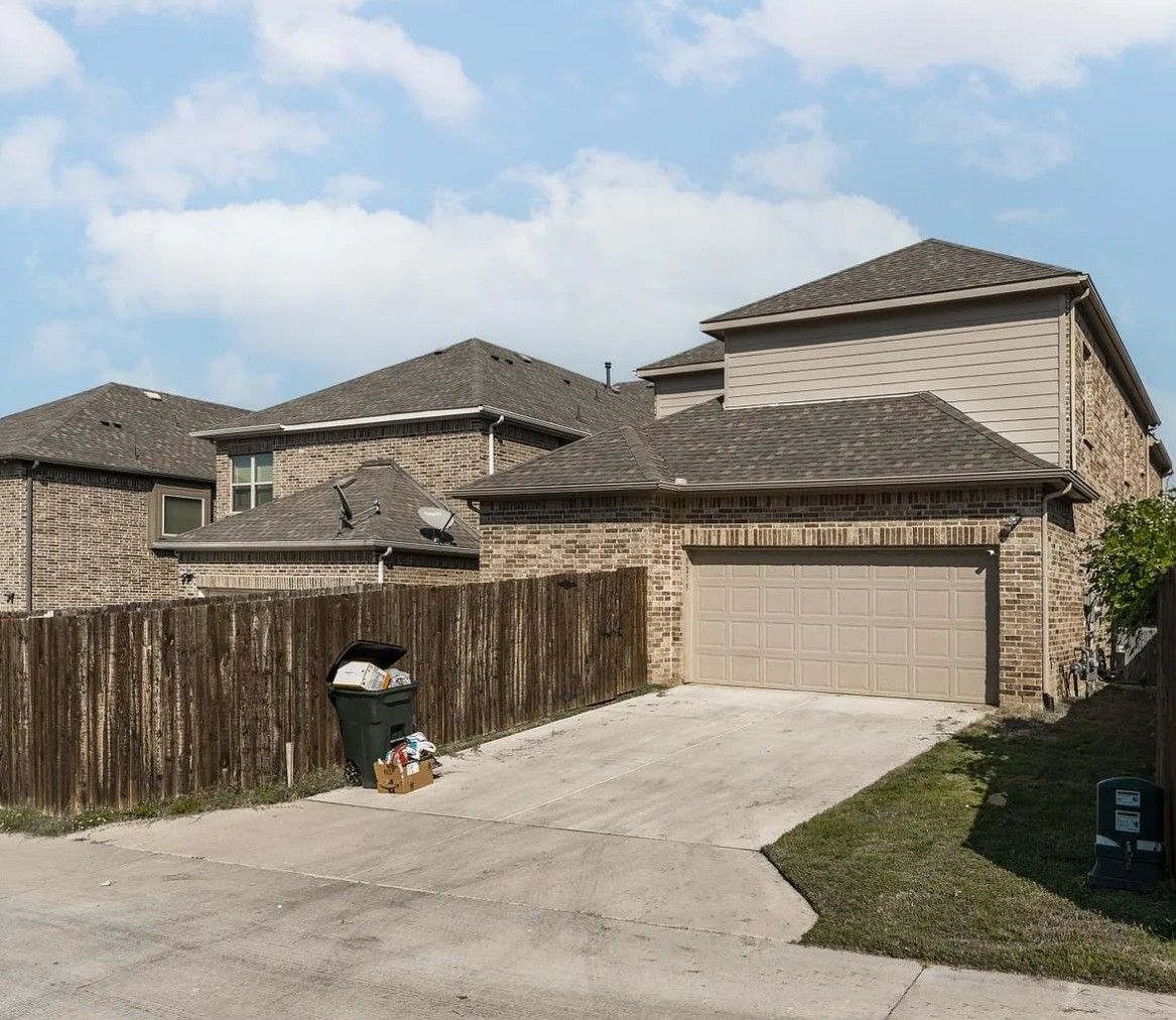 5215 Wakefield Drive Irving TX 75038