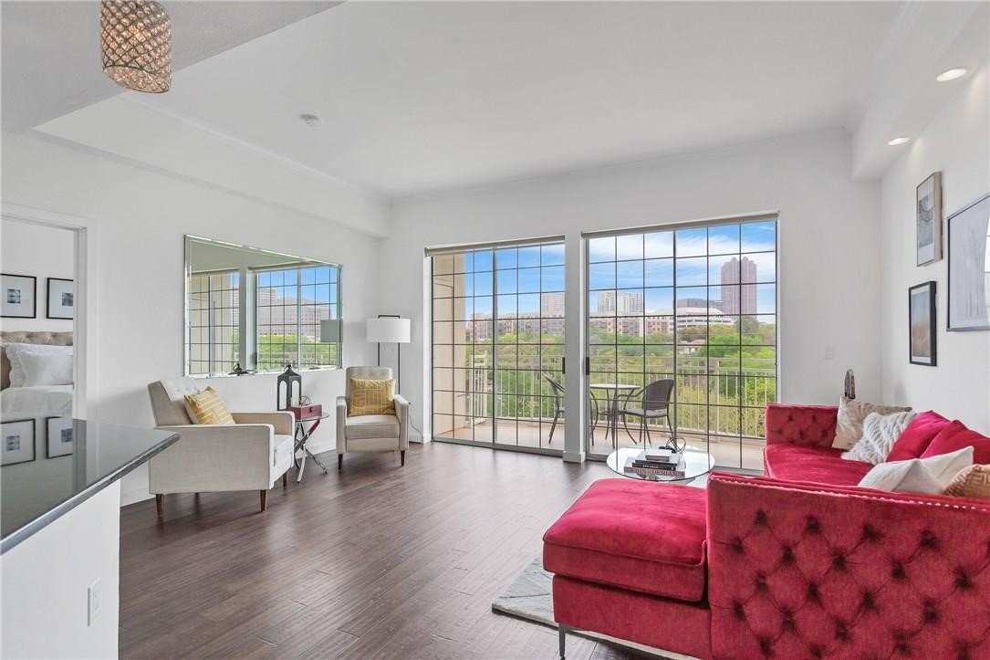 3225 Turtle Creek Boulevard Dallas TX 75219