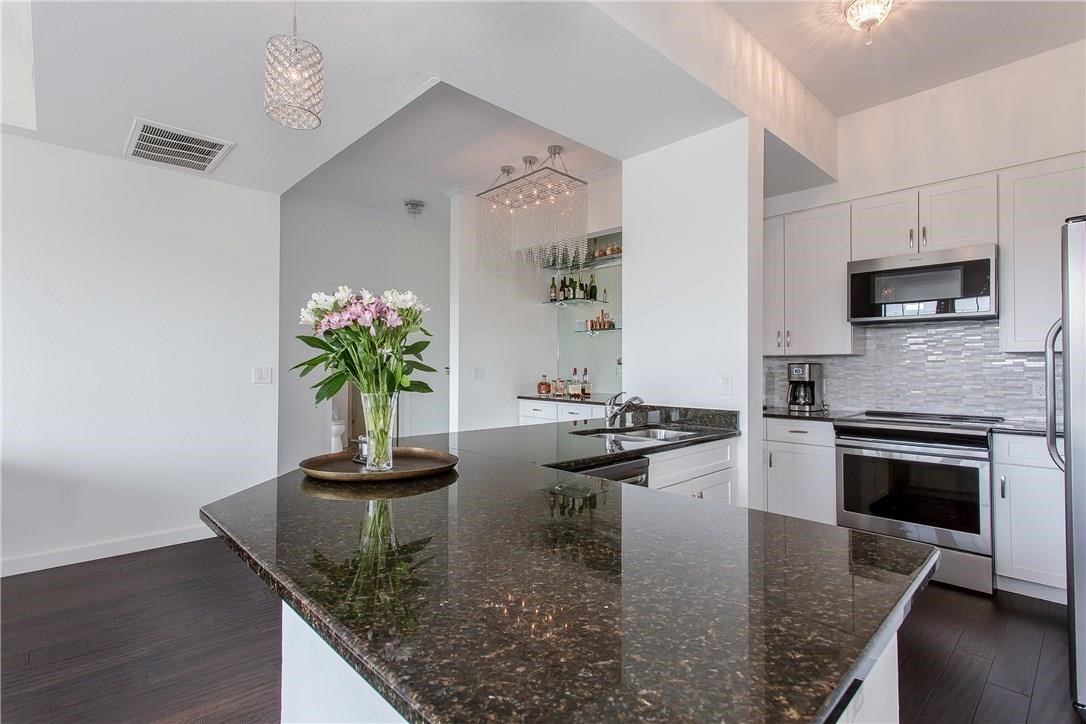 3225 Turtle Creek Boulevard Dallas TX 75219