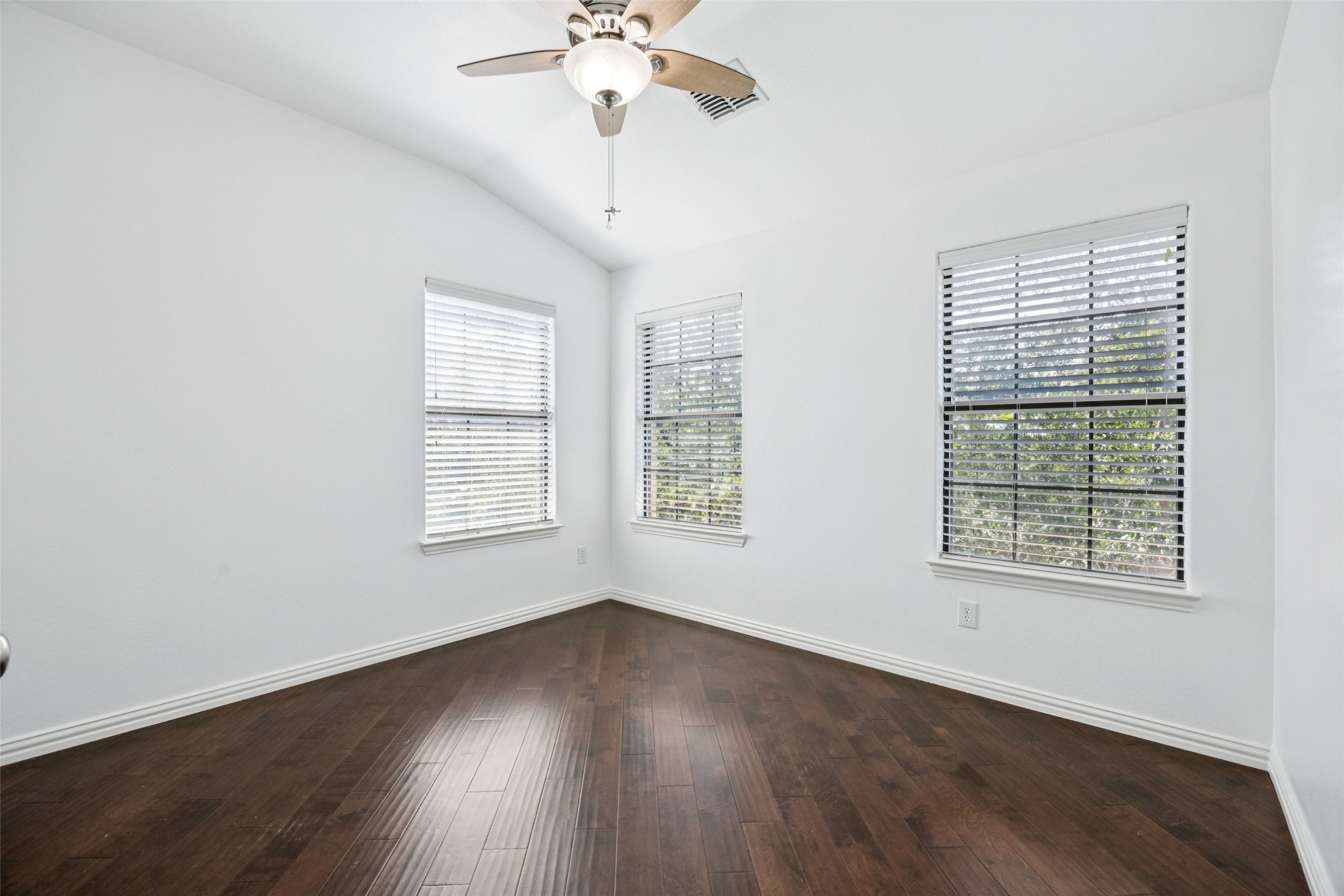 1503 Biltmore Lane Irving TX 75063