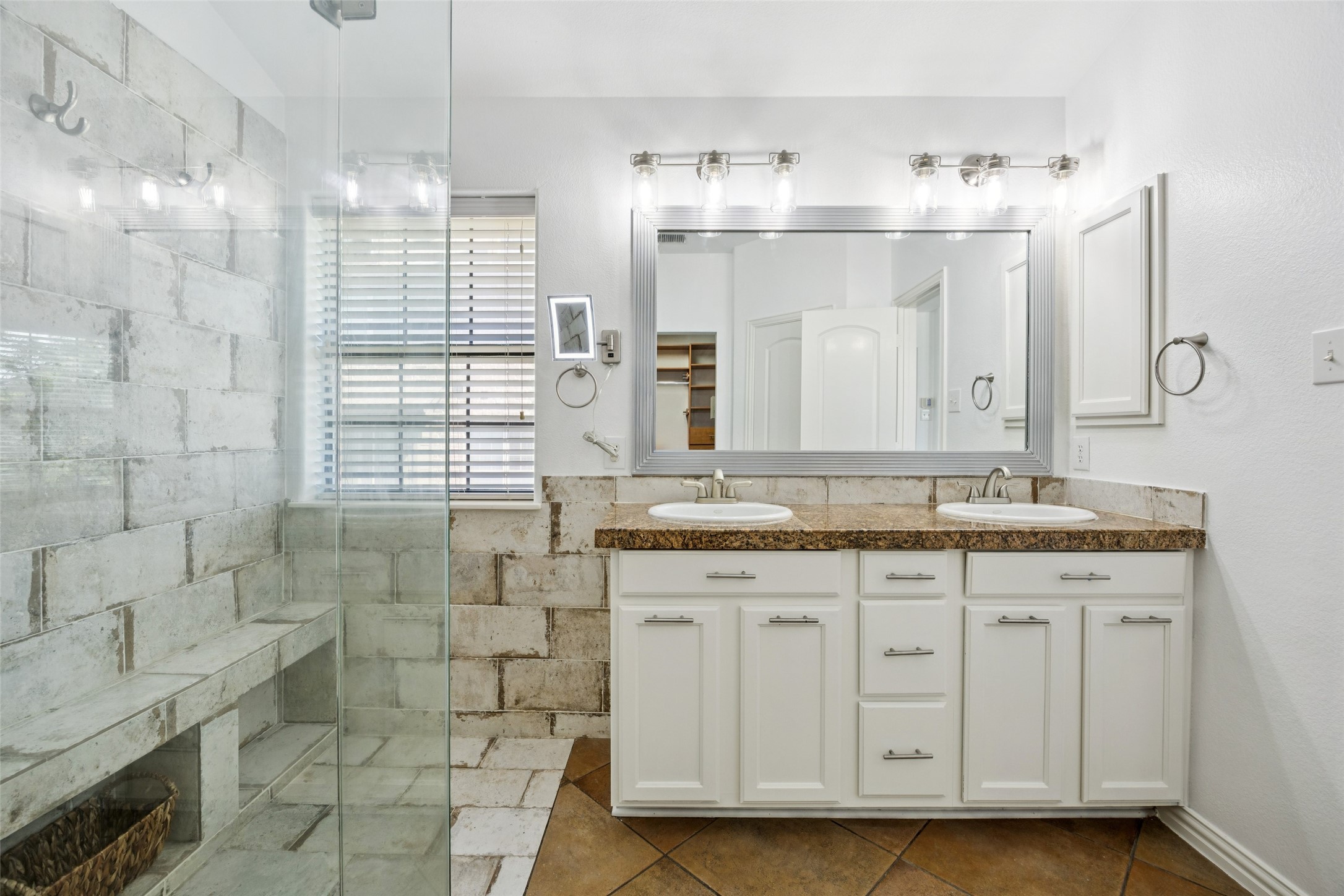 1503 Biltmore Lane Irving TX 75063