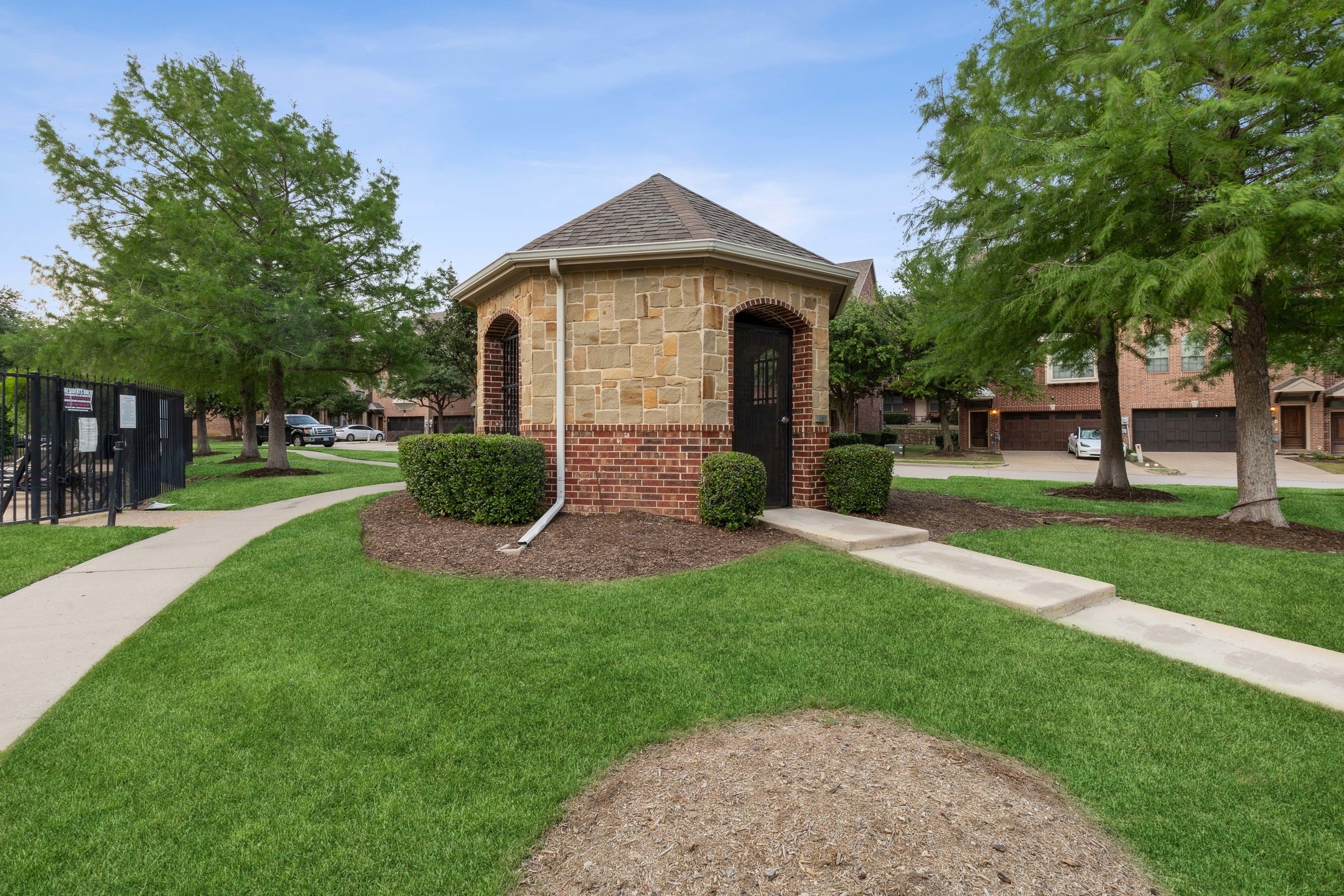 1503 Biltmore Lane Irving TX 75063
