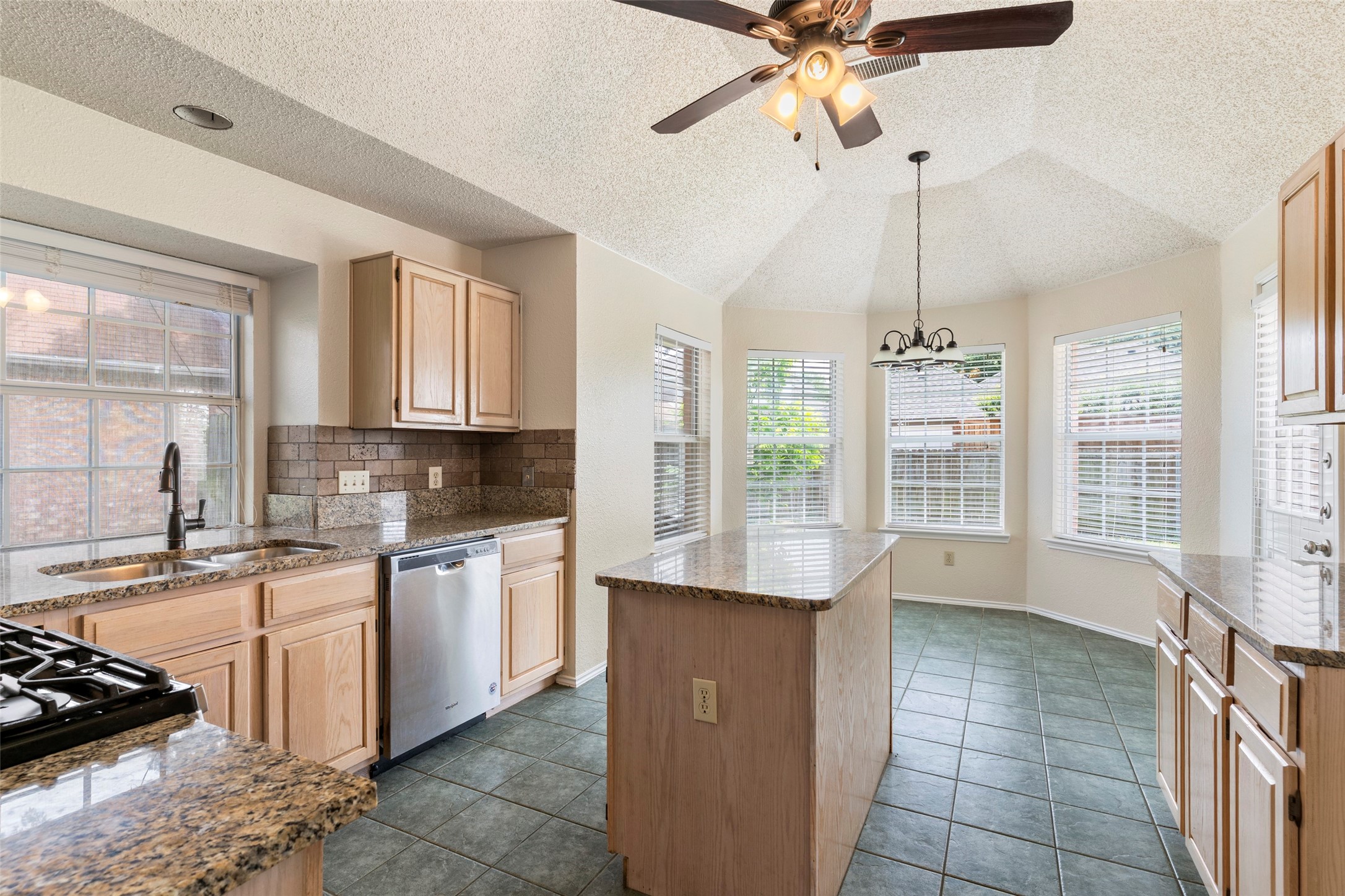 6018 Madison Avenue Rowlett TX 75089