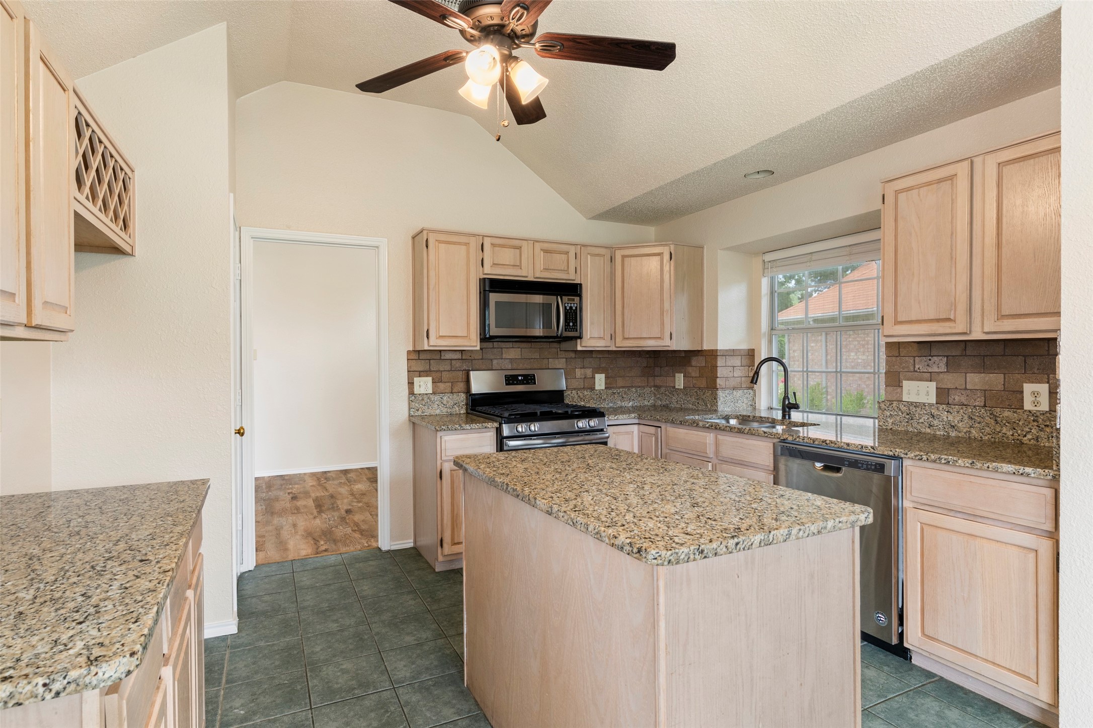 6018 Madison Avenue Rowlett TX 75089