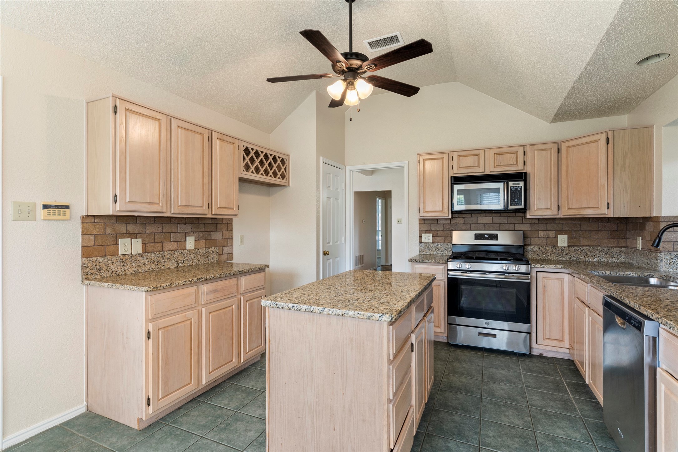 6018 Madison Avenue Rowlett TX 75089
