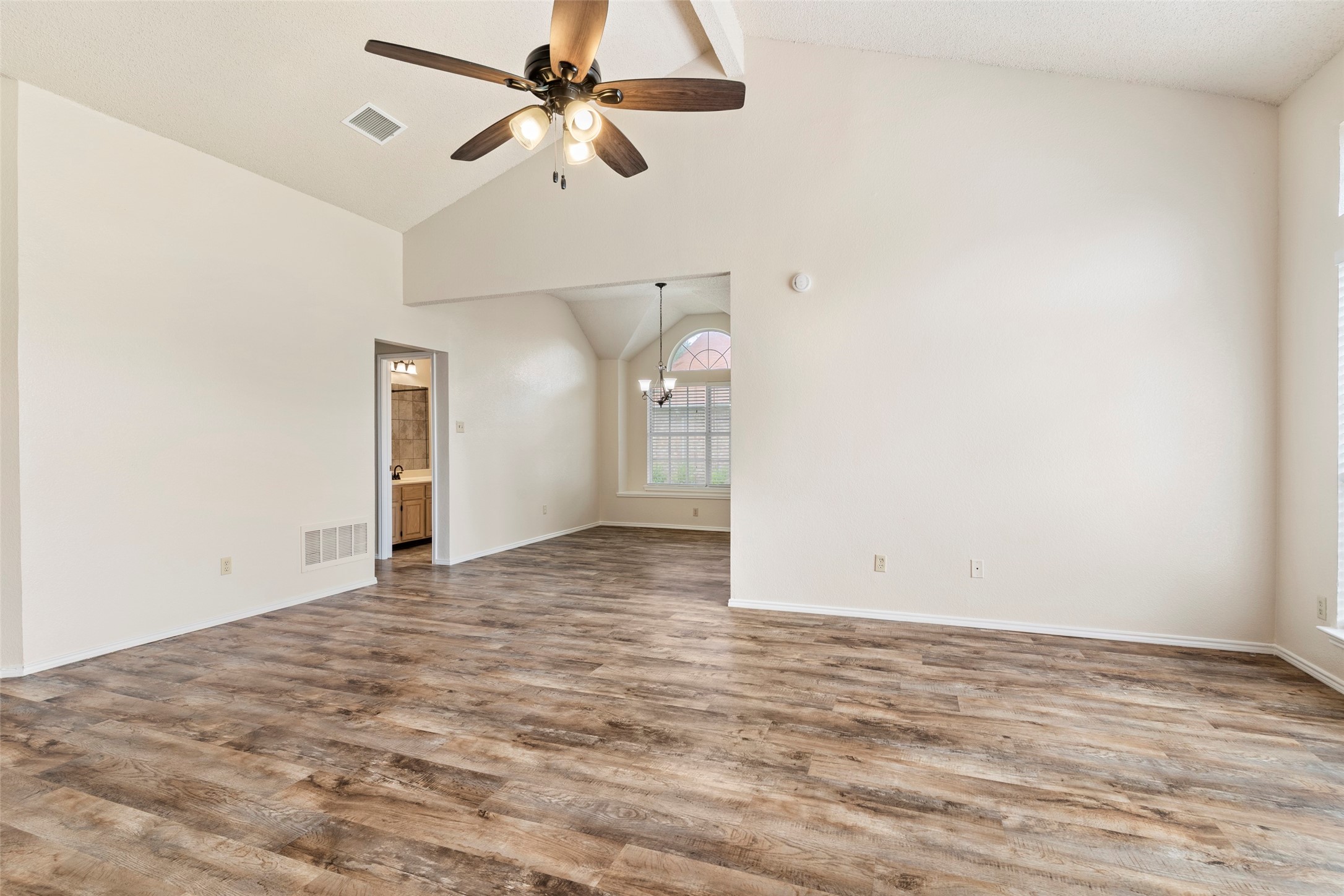 6018 Madison Avenue Rowlett TX 75089