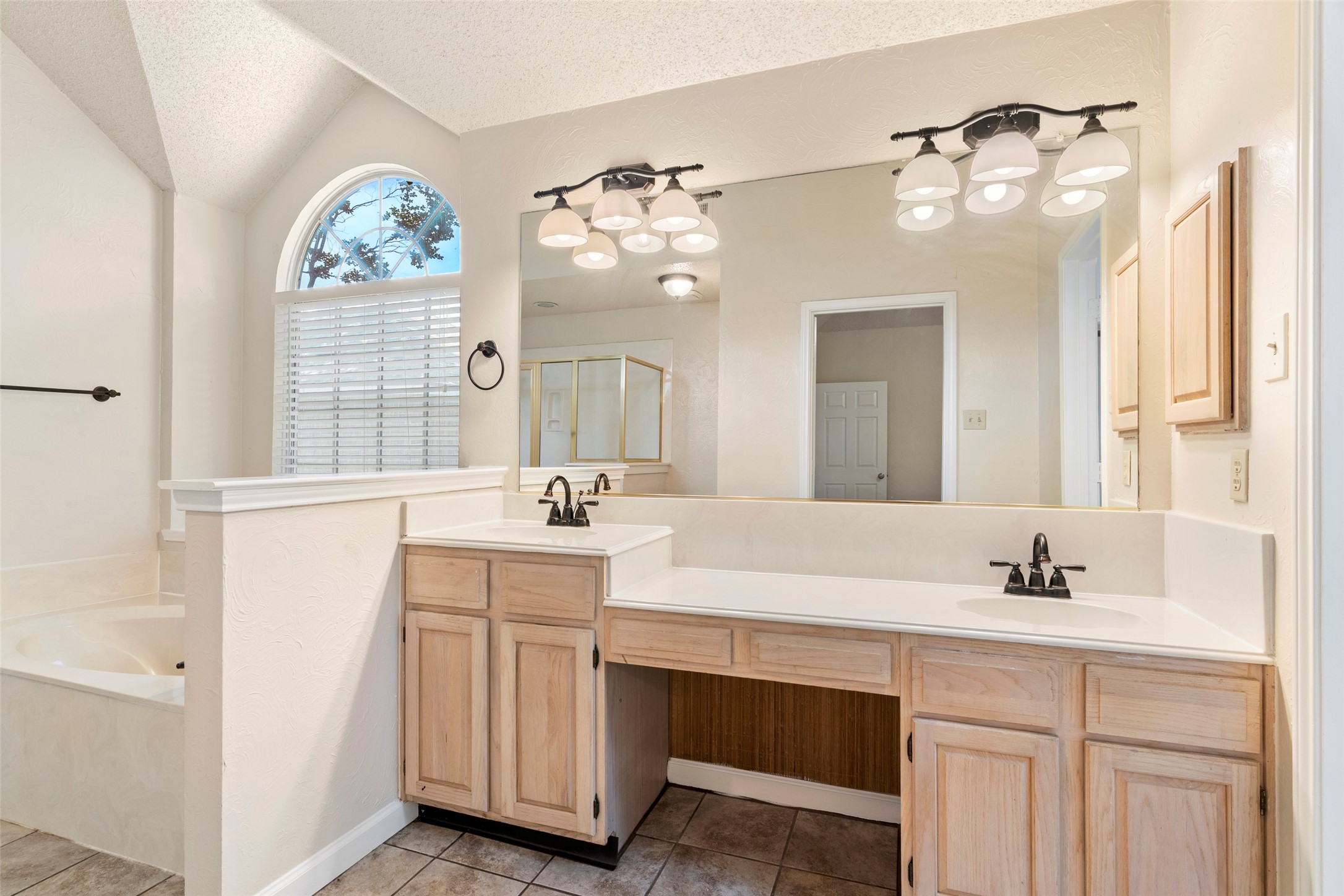 6018 Madison Avenue Rowlett TX 75089