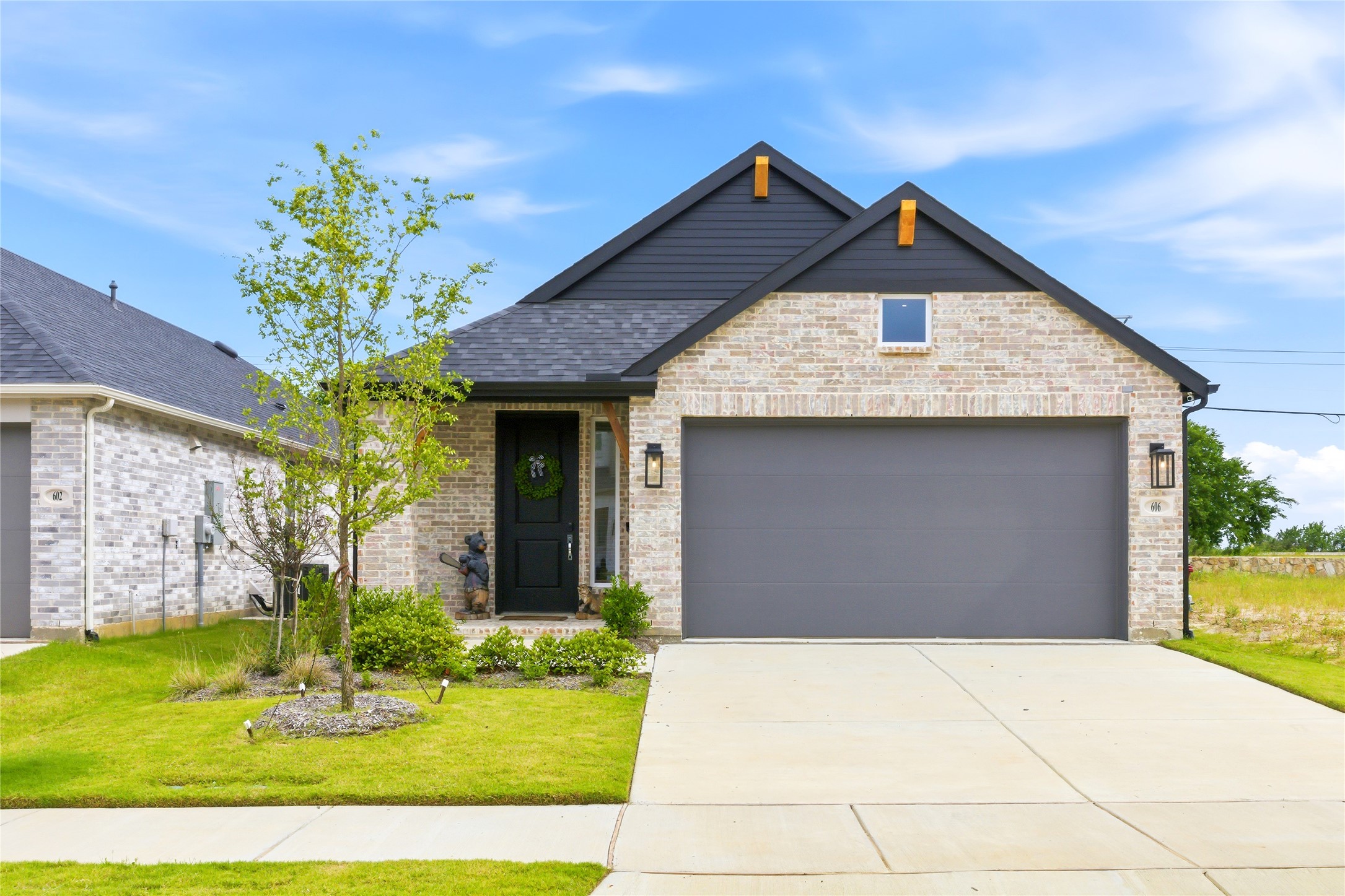 606 Sagebrush Trail Sherman TX 75092