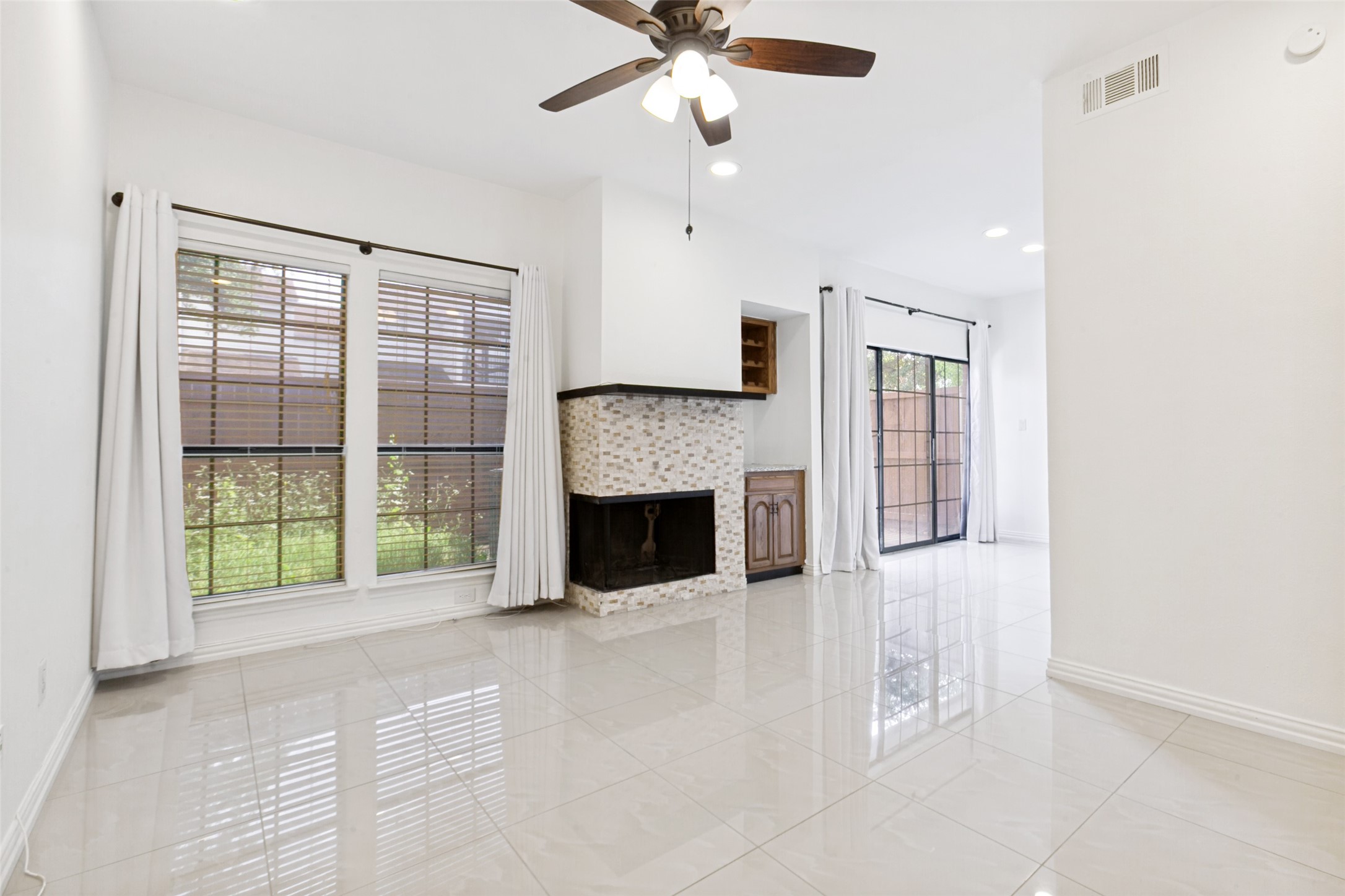 5100 Verde Valley Lane Dallas TX 75254