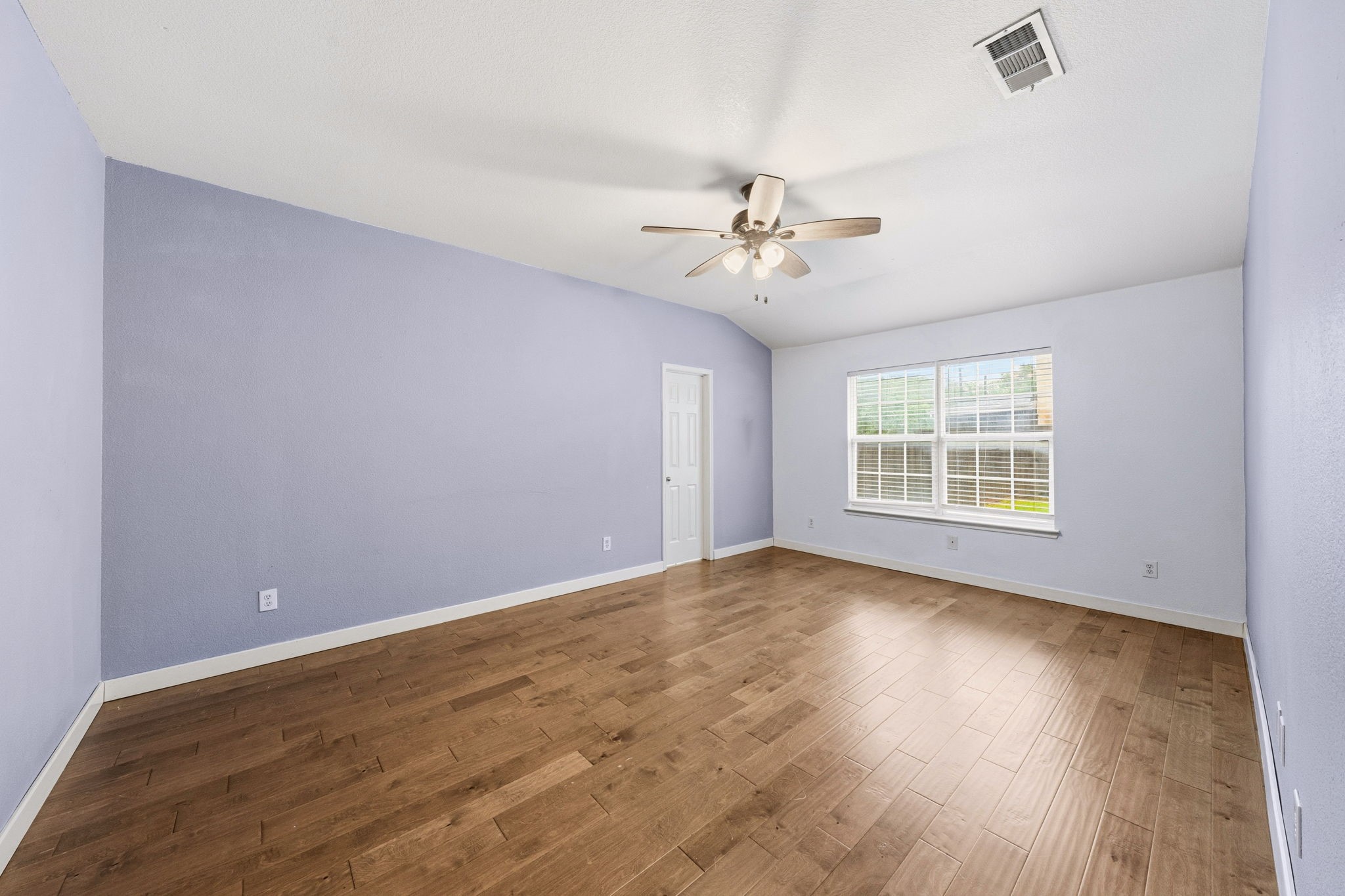 2008 Archer Drive Grand Prairie TX 75052