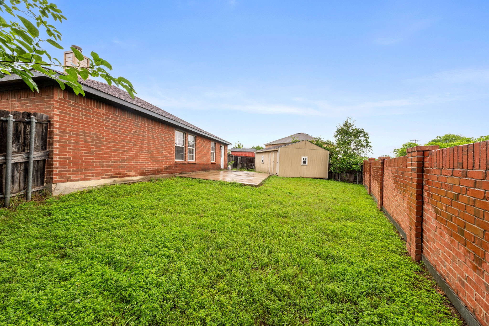 2008 Archer Drive Grand Prairie TX 75052
