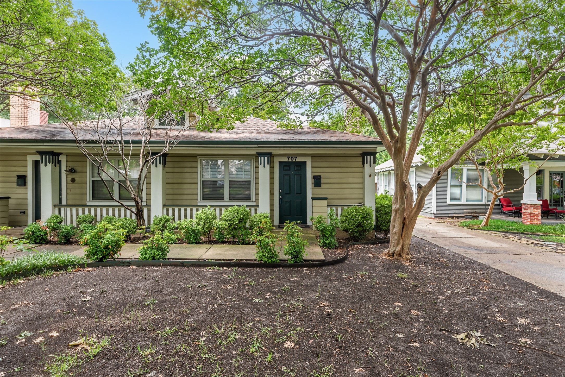 707 Parkmont Street Dallas TX 75214