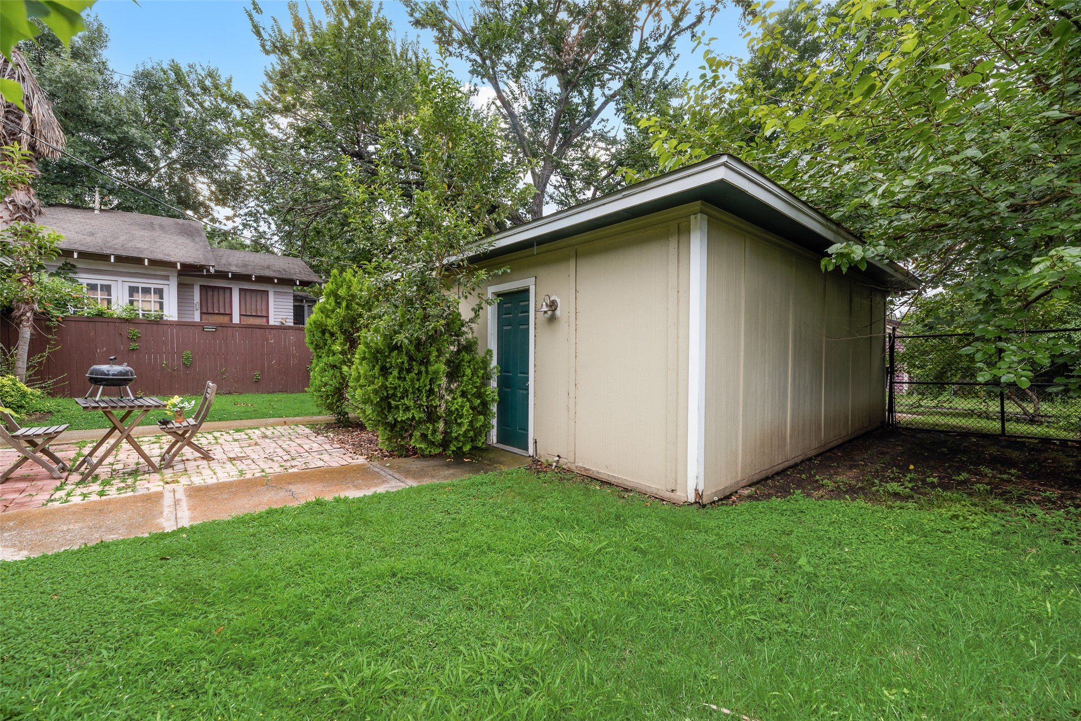 707 Parkmont Street Dallas TX 75214