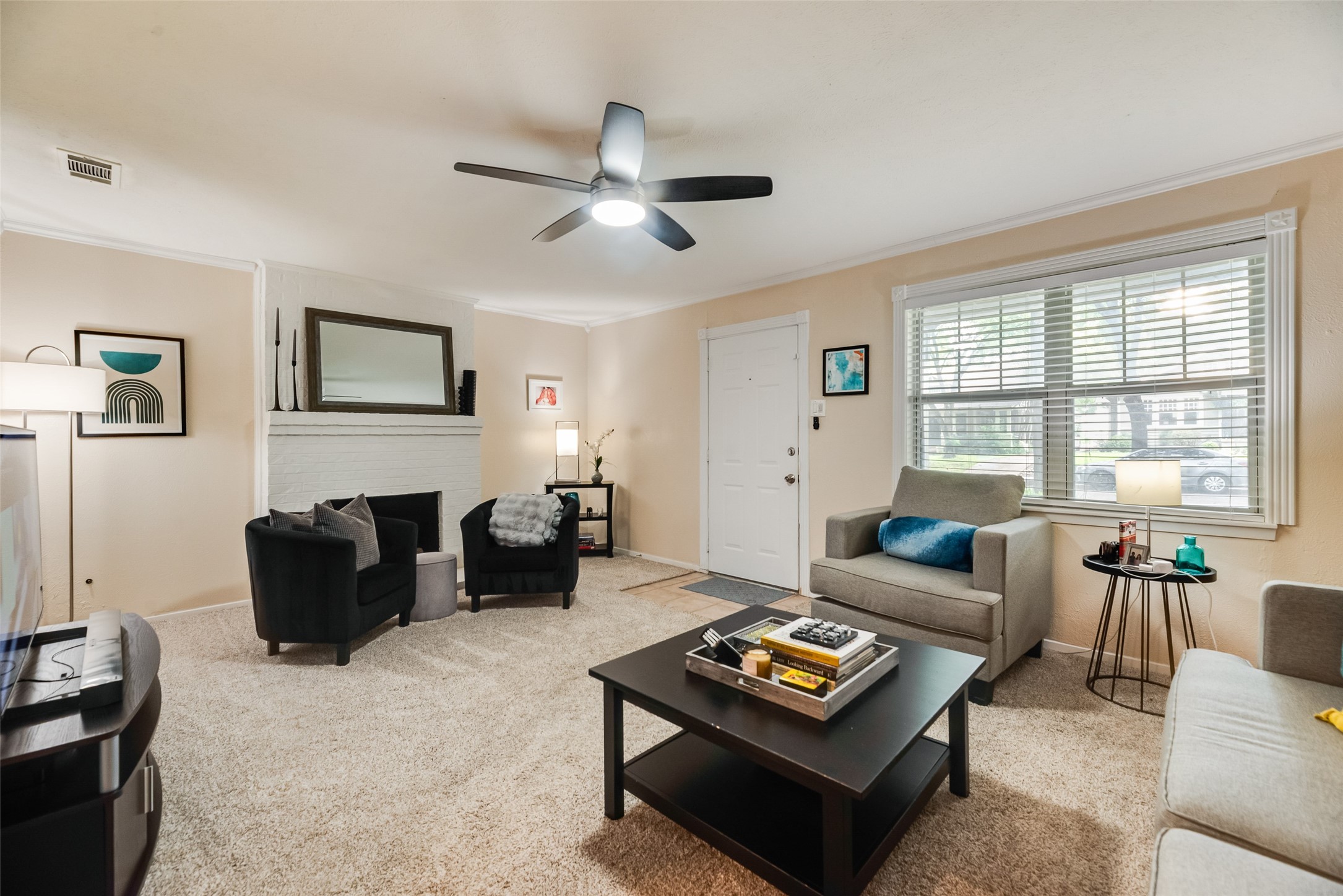 707 Parkmont Street Dallas TX 75214