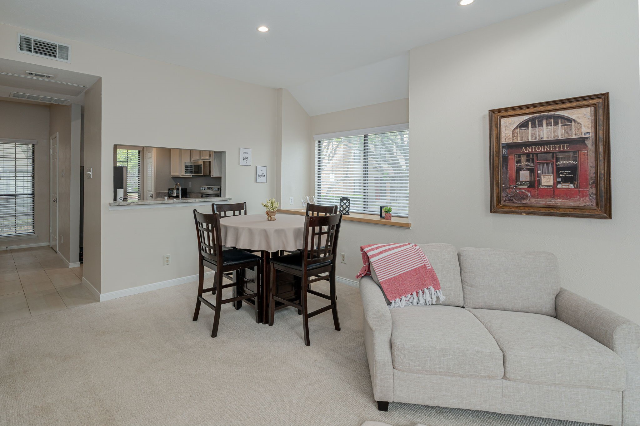 9910 Royal Lane Dallas TX 75231