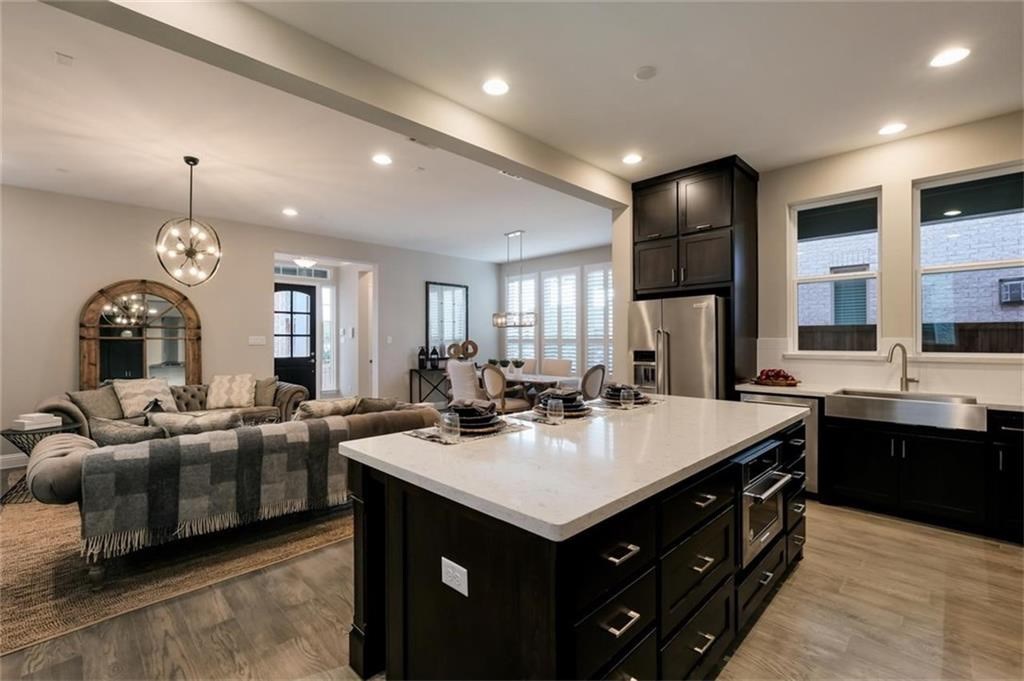 8043 Sunflower Lane Dallas TX 75252