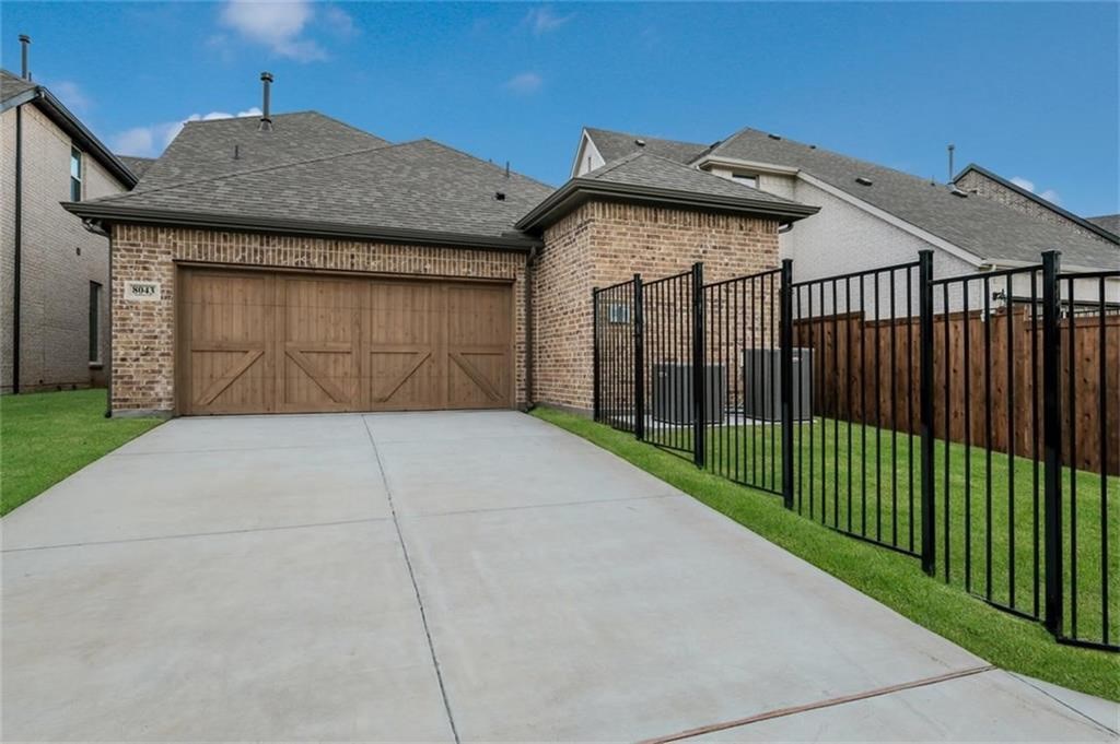 8043 Sunflower Lane Dallas TX 75252