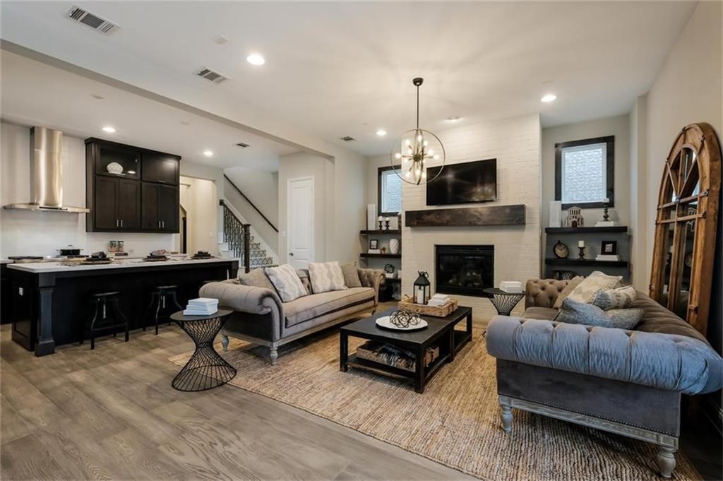 8043 Sunflower Lane Dallas TX 75252