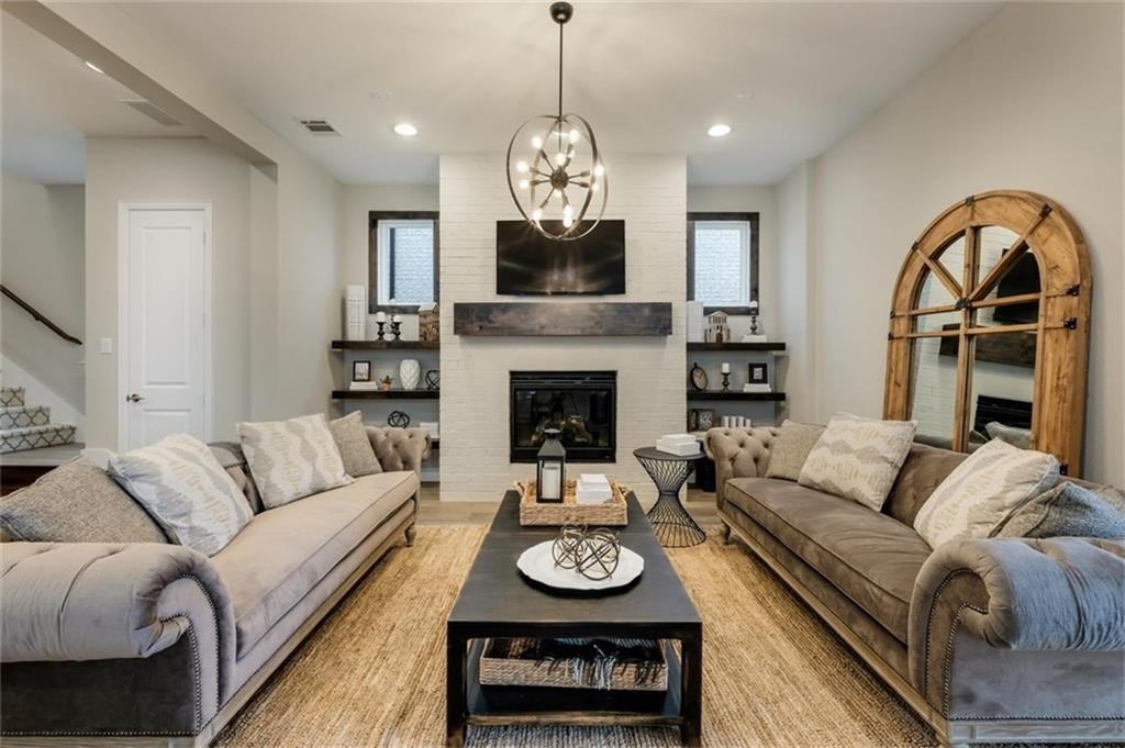 8043 Sunflower Lane Dallas TX 75252