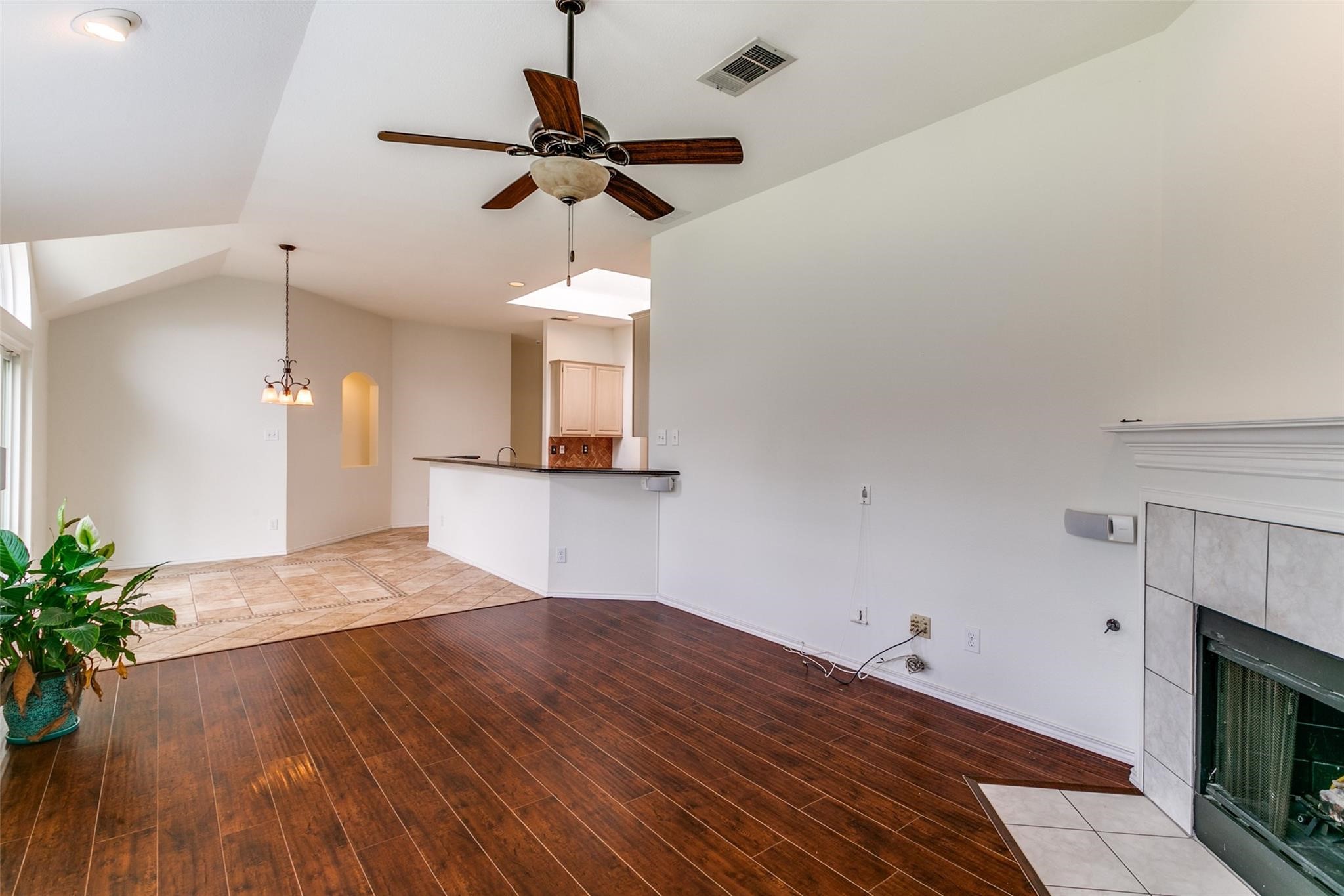 104 Dorsett Drive Irving TX 75063
