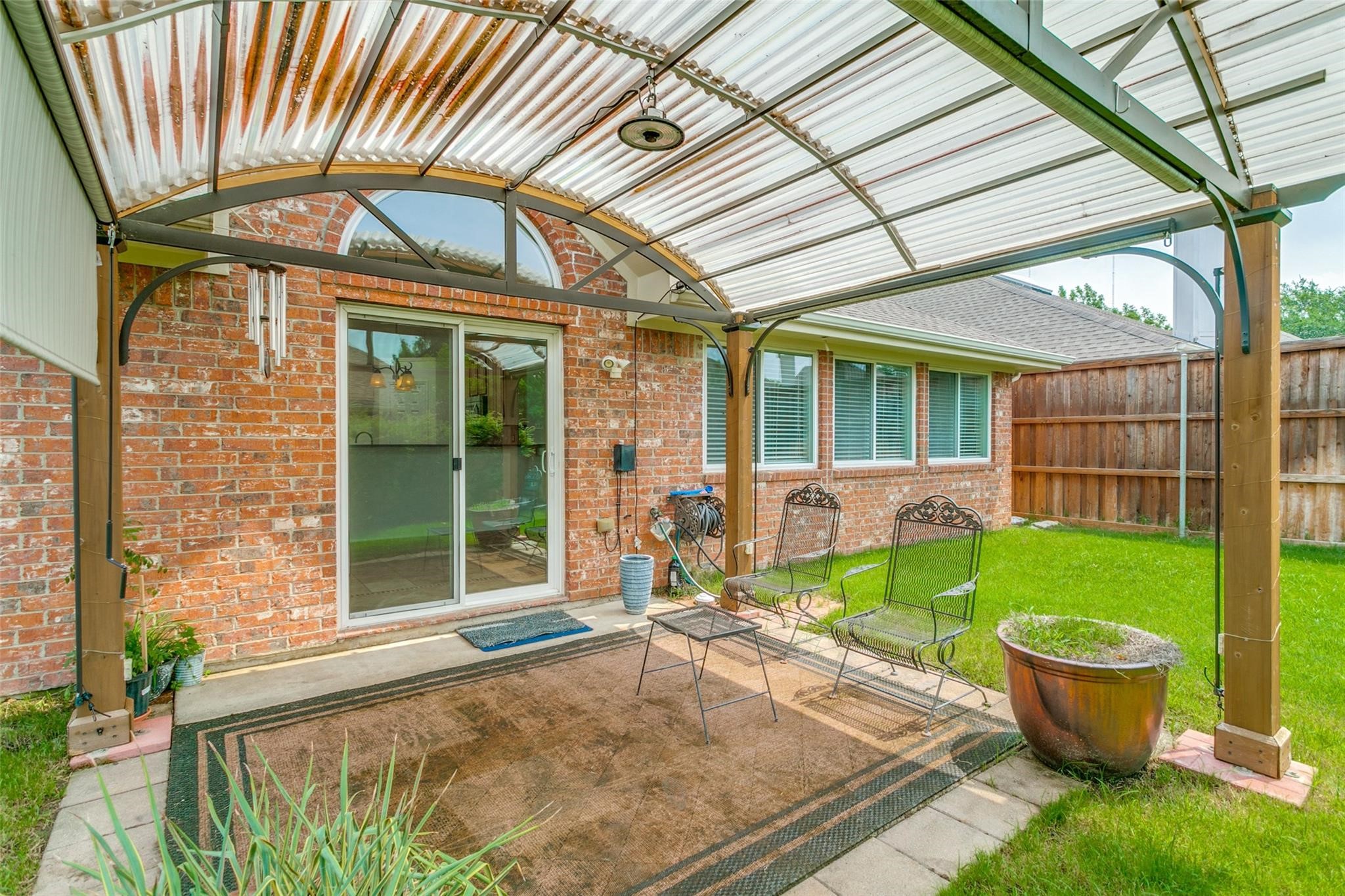 104 Dorsett Drive Irving TX 75063
