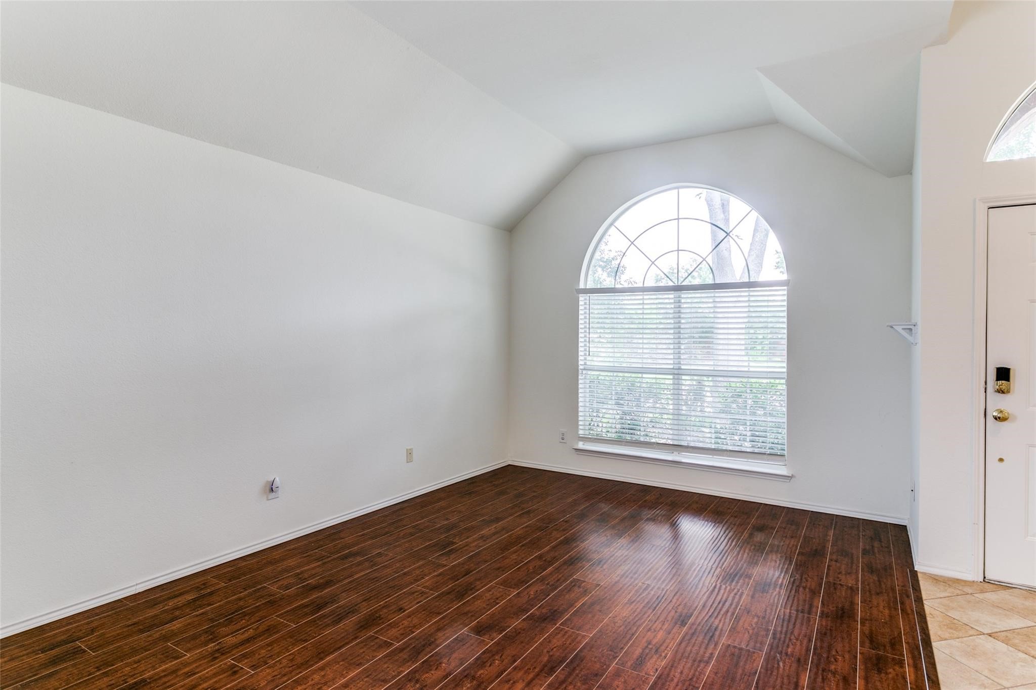 104 Dorsett Drive Irving TX 75063