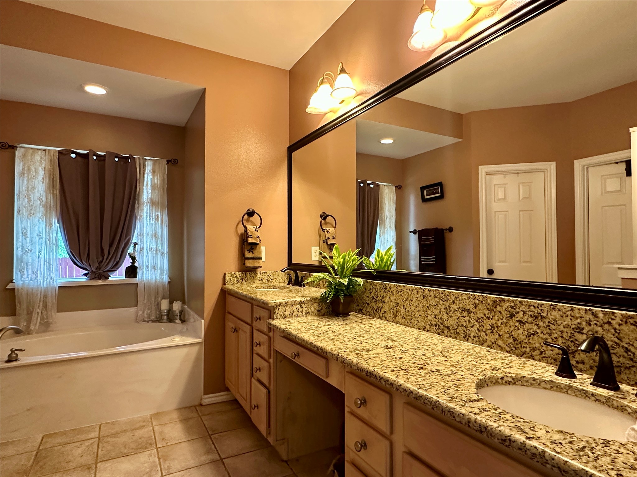2610 Jakes Court Midlothian TX 76065